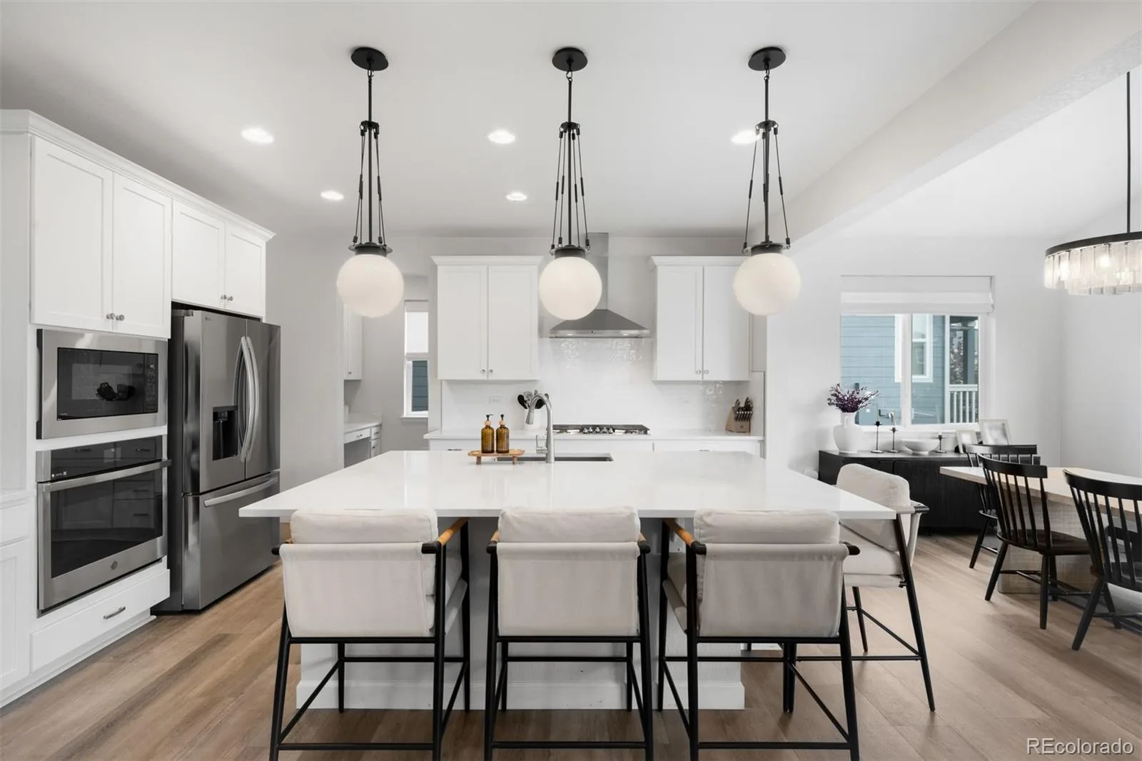 8927 Swan River Street Littleton CO 80125 | MLS #REC4639413 06032026224348 1600 3