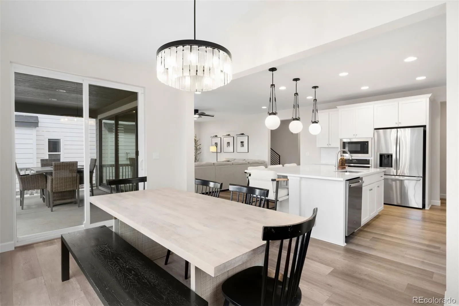 8927 Swan River Street Littleton CO 80125 | MLS #REC4639413 06032026224348 1600 6