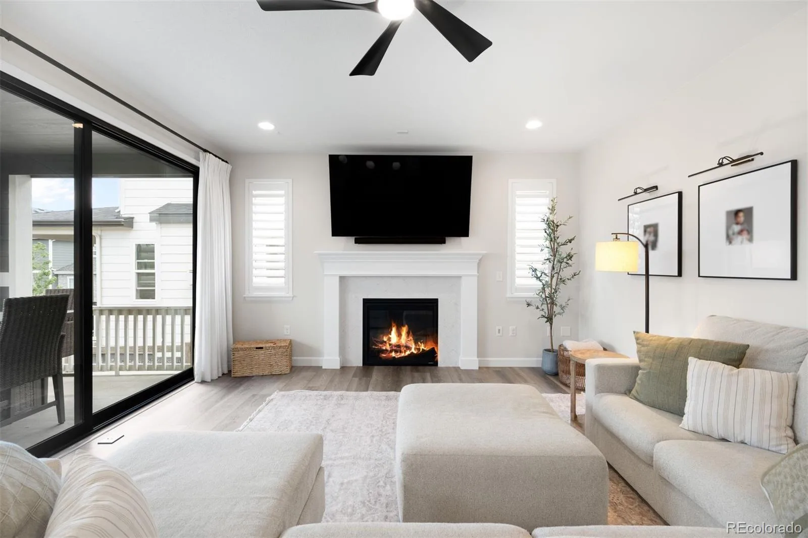 8927 Swan River Street Littleton CO 80125 | MLS #REC4639413 06032026224348 1600 8