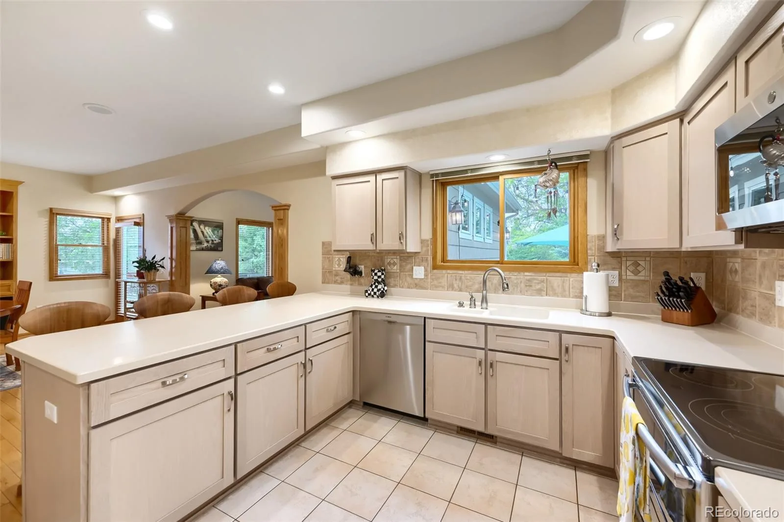 603 Columbine Avenue Broomfield CO 80020 | MLS #REC4639465 07302026172802 1600 6