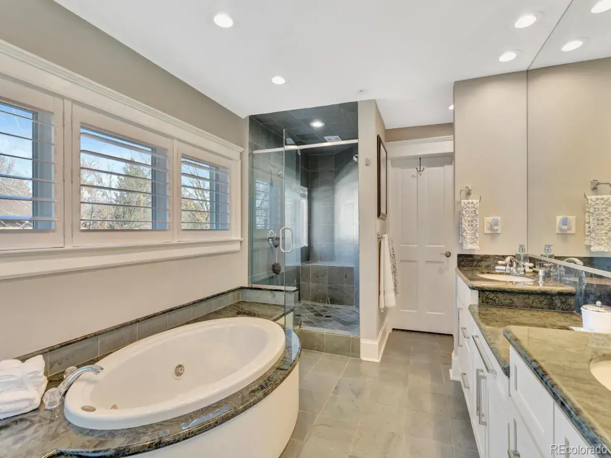 4101 E 17th Avenue Parkway Denver CO 80220 MLS #REC4641811 02202026171404 1200 31