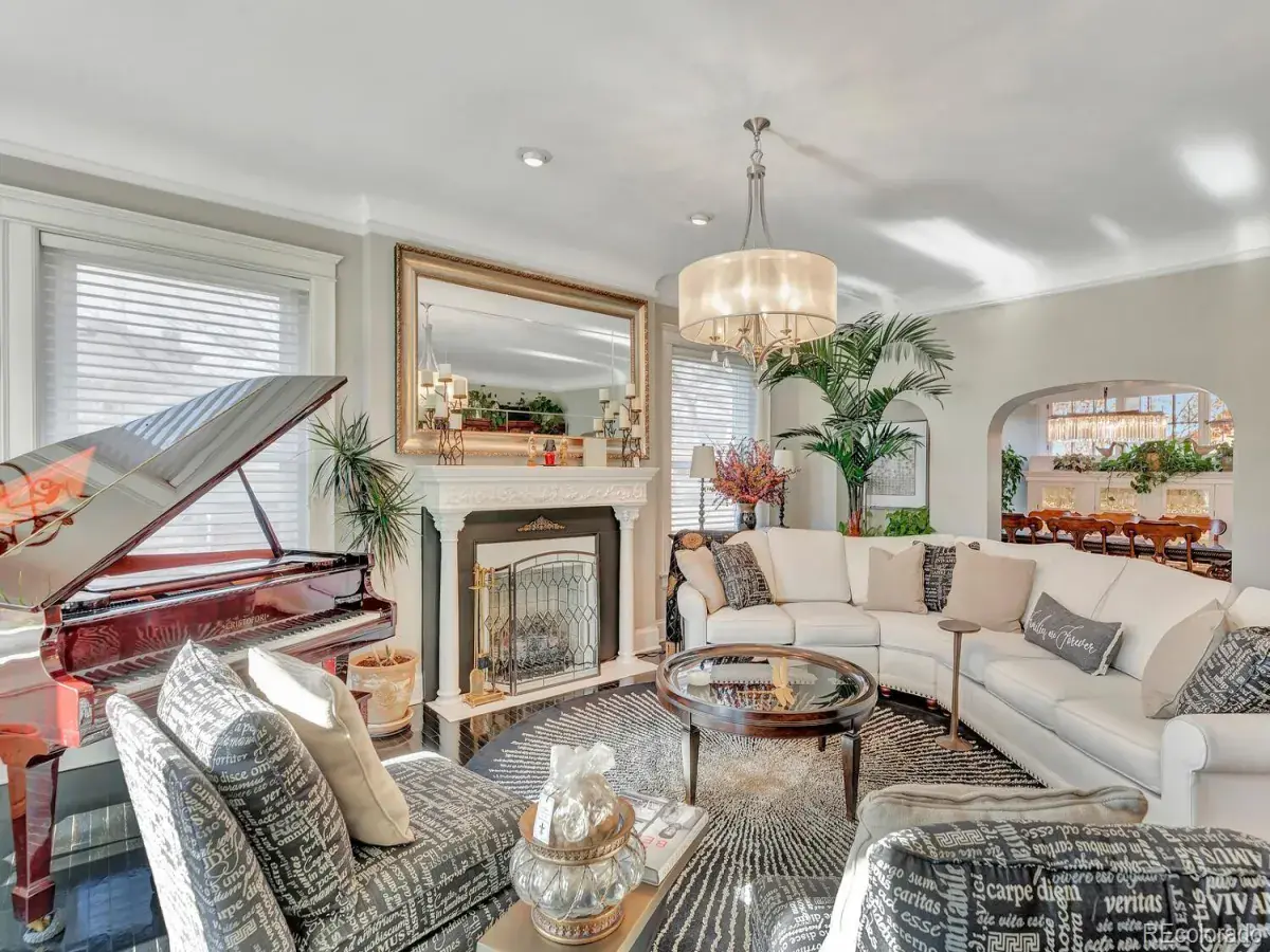 4101 E 17th Avenue Parkway Denver CO 80220 MLS #REC4641811 02202026171404 1200 5