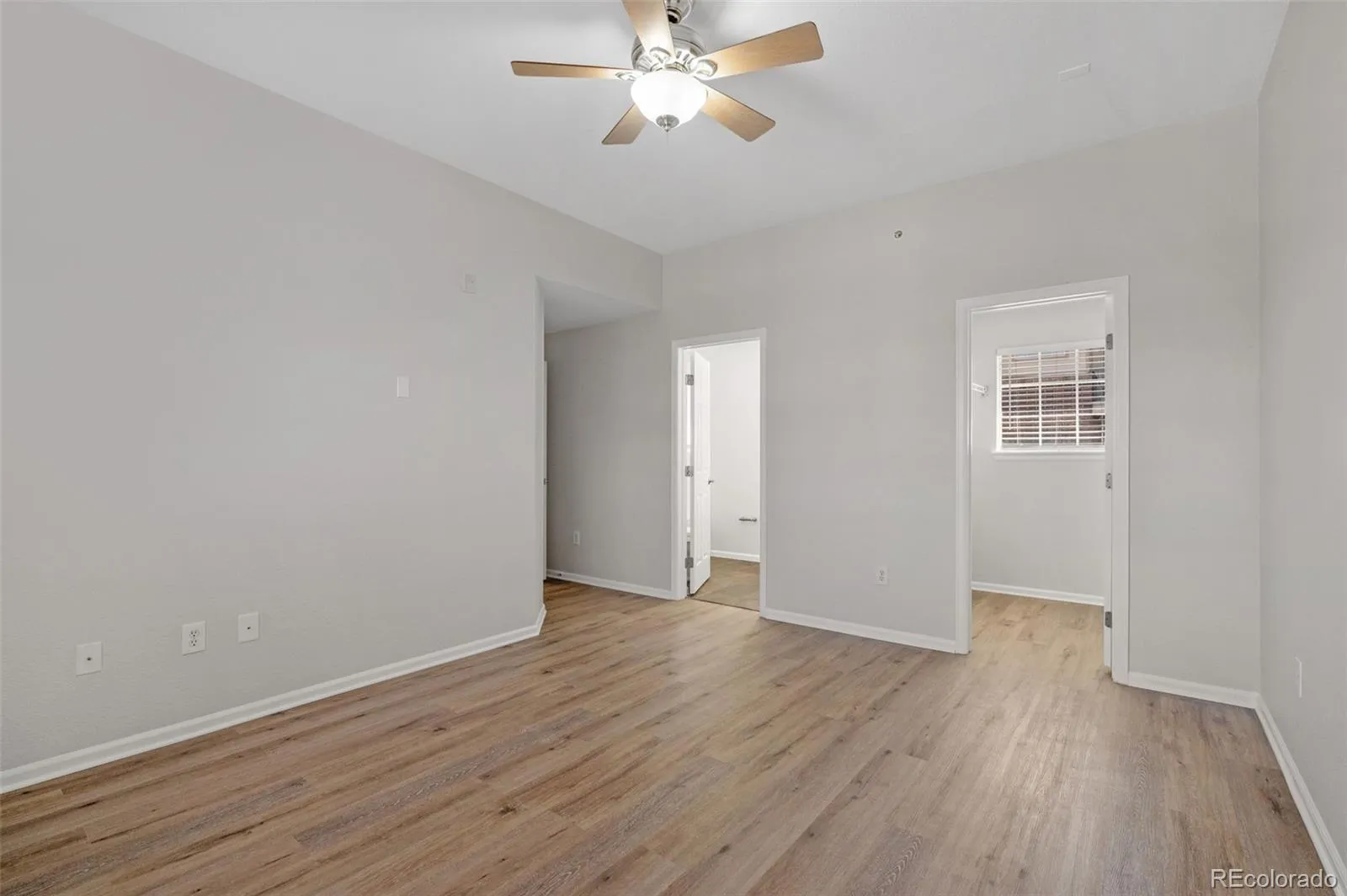 3884 S Dallas Circle #202 Aurora CO 80014 MLS #REC4642193 05022026200808 1600 13