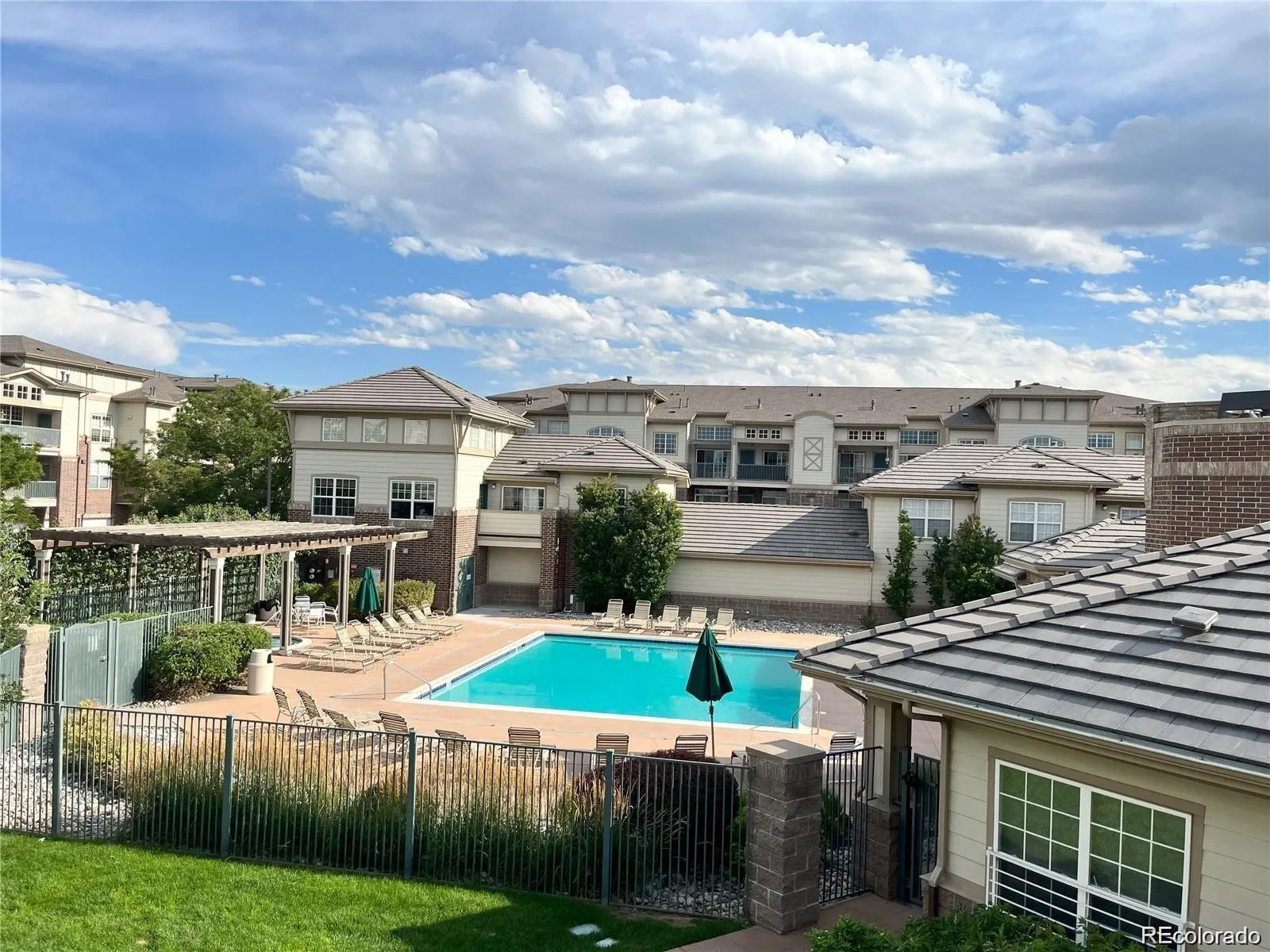 3884 S Dallas Circle #202 Aurora CO 80014 MLS #REC4642193 05022026200808 1600 24