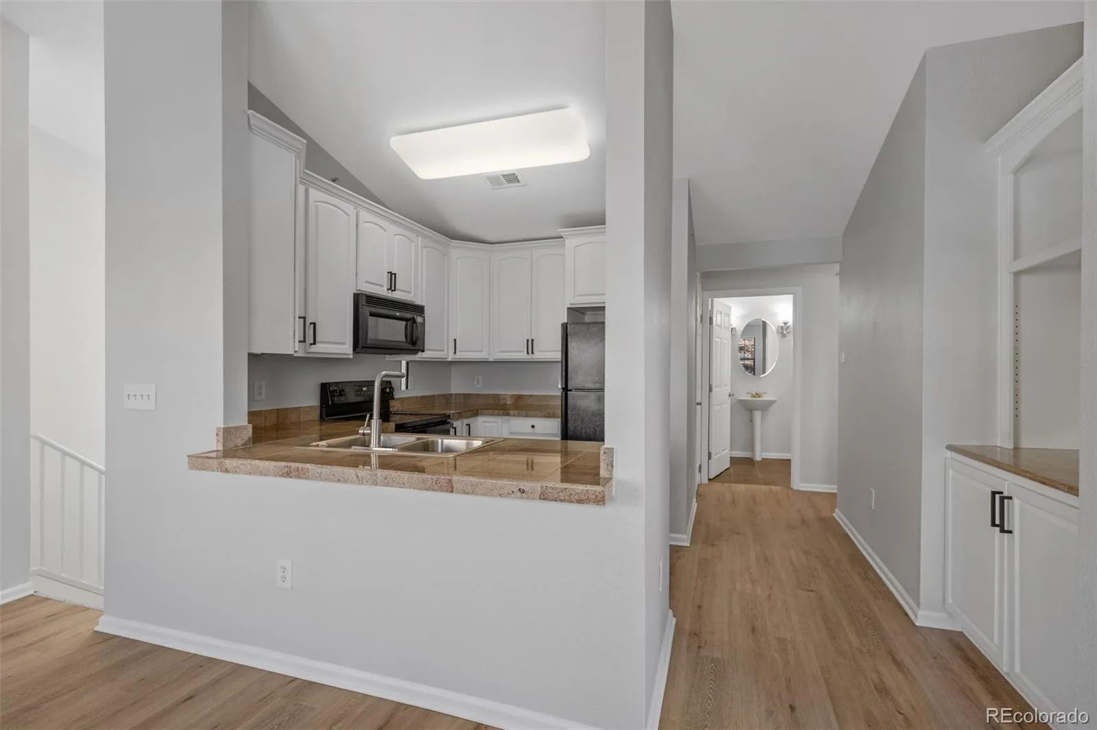 3884 S Dallas Circle #202 Aurora CO 80014 MLS #REC4642193 05022026200808 1600 5