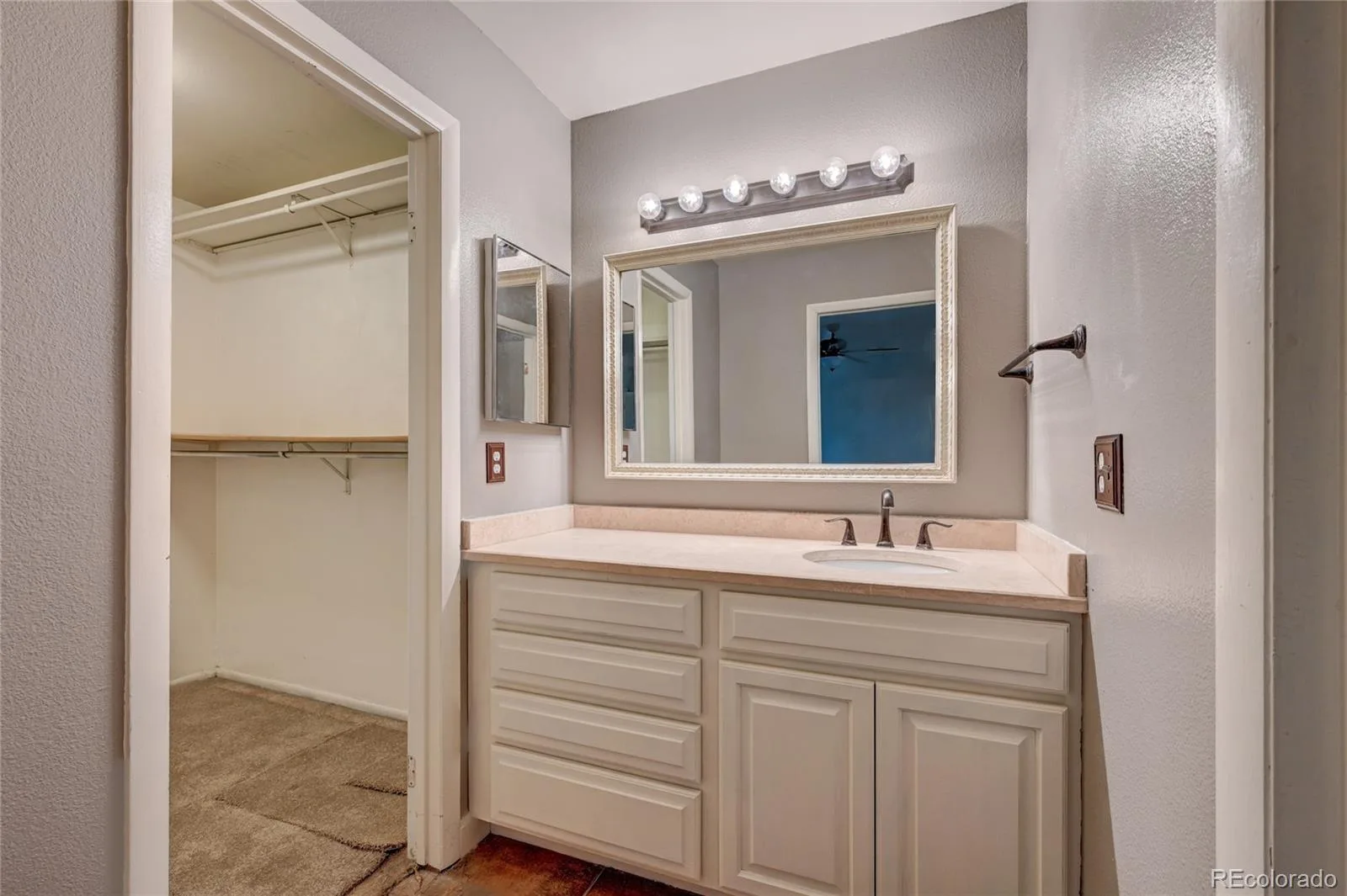 2836 S Wheeling Way Aurora CO 80014 | MLS #REC4643600 08122026223808 1600 14
