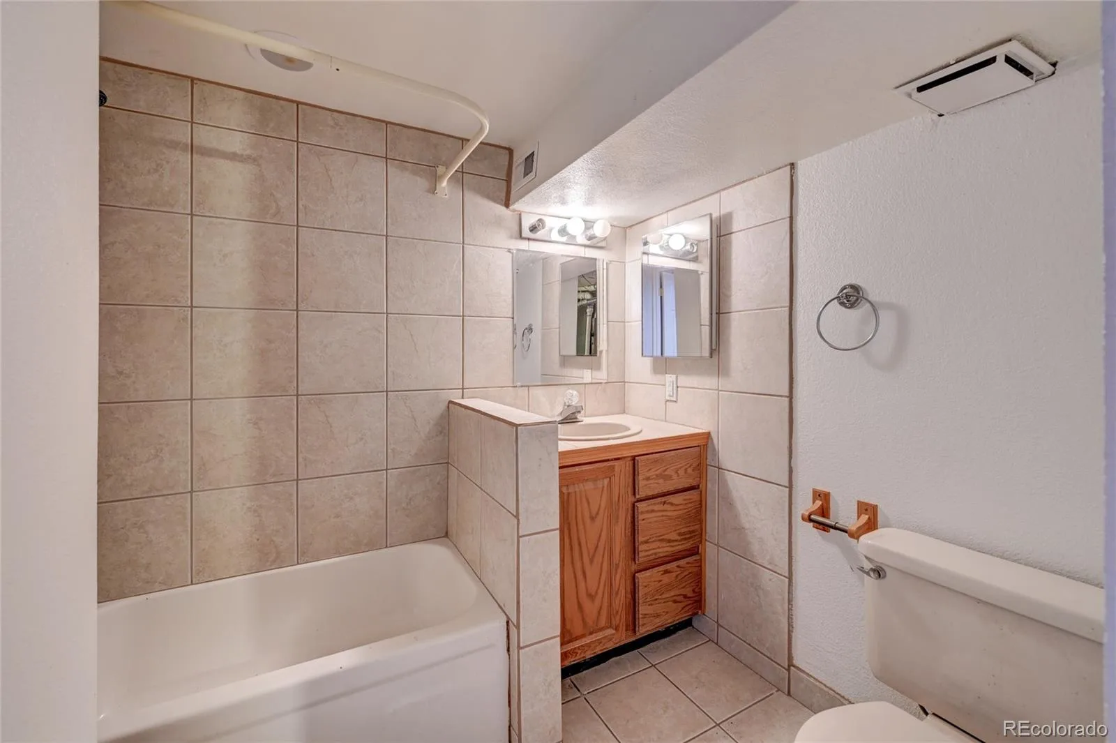 2836 S Wheeling Way Aurora CO 80014 | MLS #REC4643600 08122026223808 1600 19