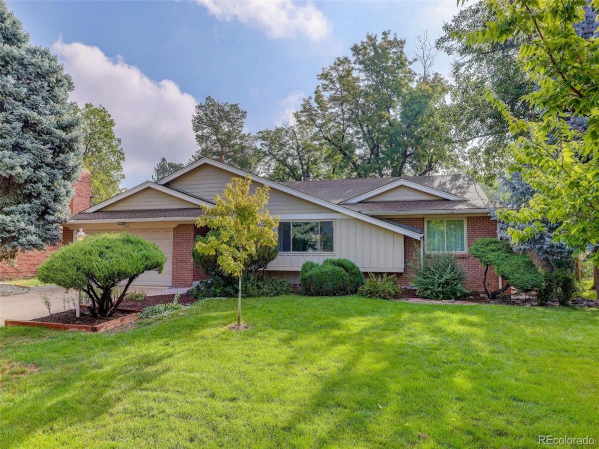 336 Oakland Street Aurora CO 80010 | MLS #REC4644733 MLS #REC4644733 image #0
