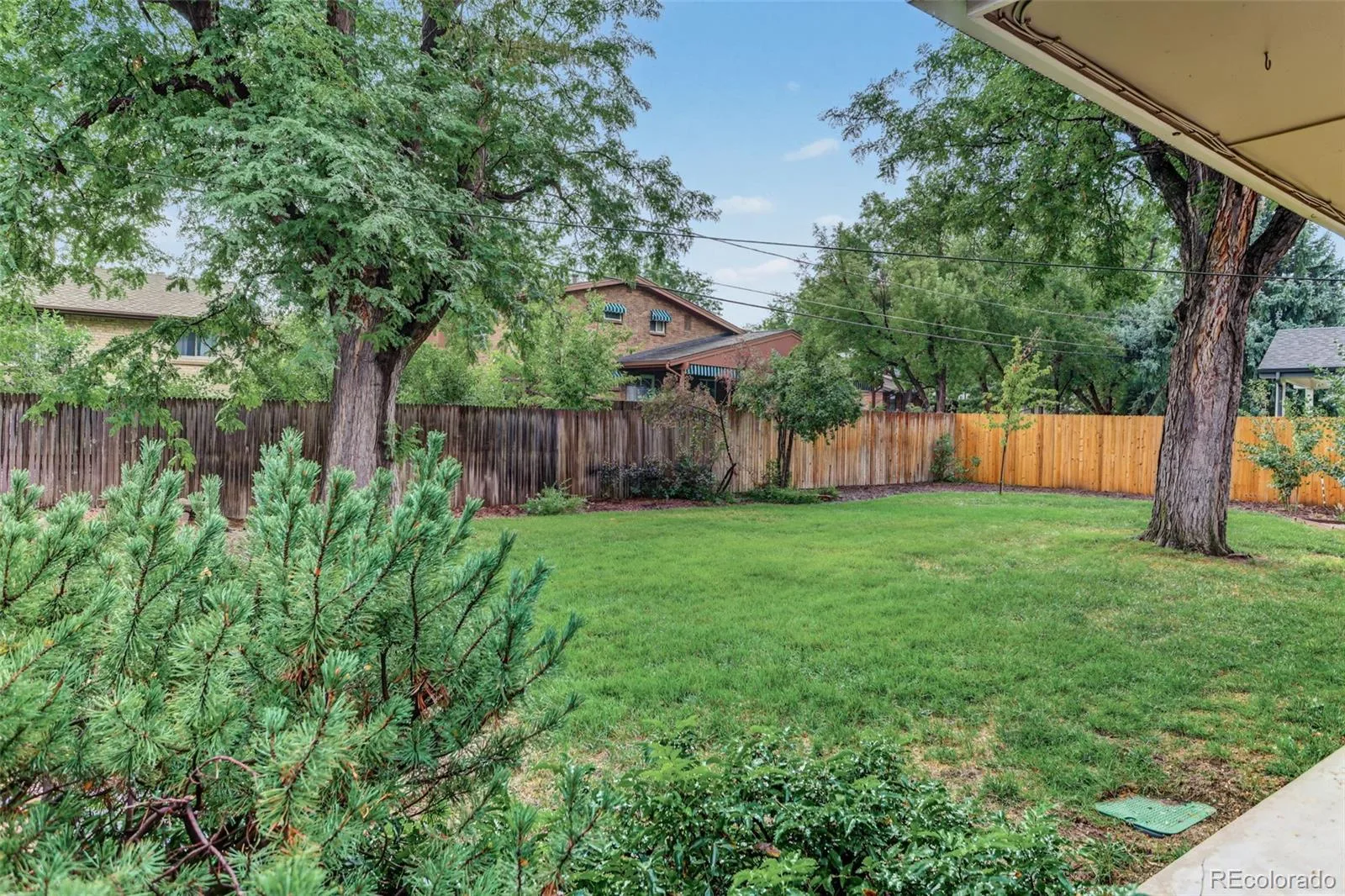 336 Oakland Street Aurora CO 80010 | MLS #REC4644733 09242026225207 1600 31