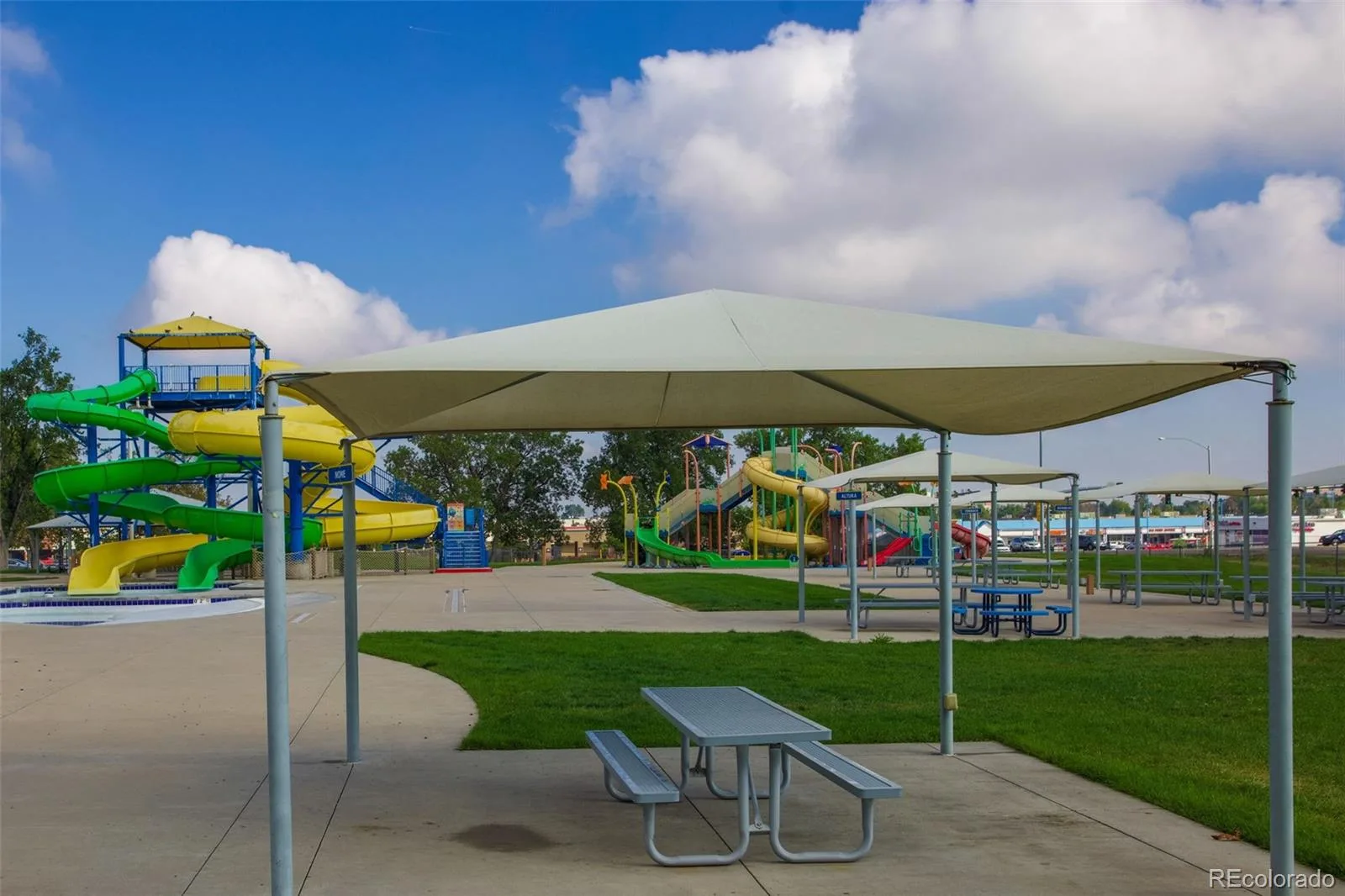 336 Oakland Street Aurora CO 80010 | MLS #REC4644733 09242026225207 1600 38