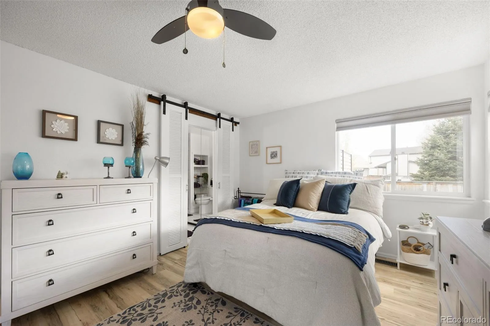 04102026152405 1600 12