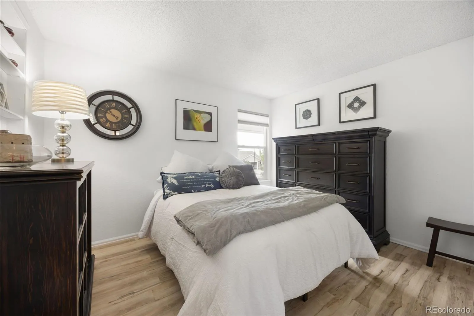 04102026152405 1600 16