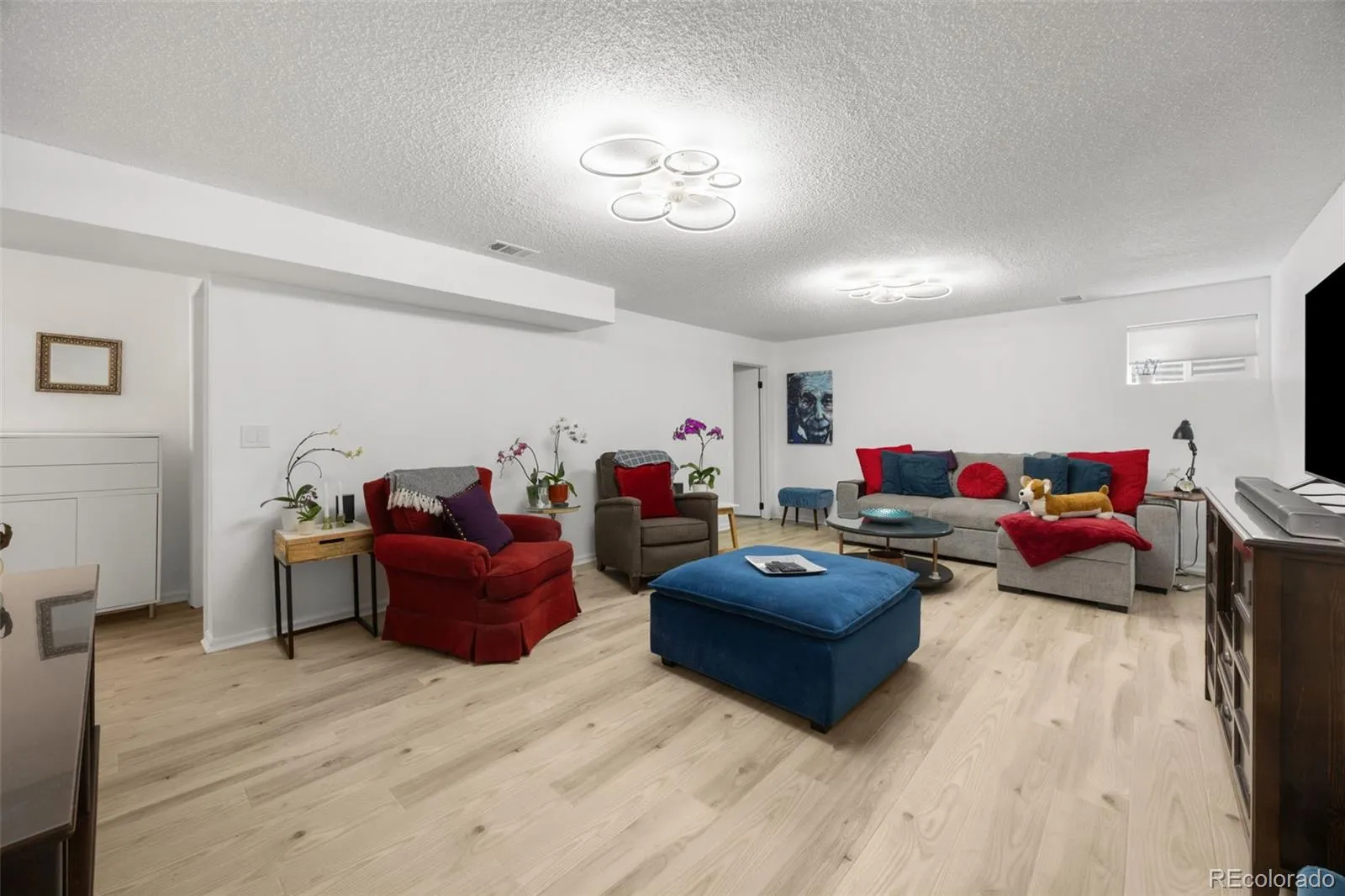 04102026152405 1600 23