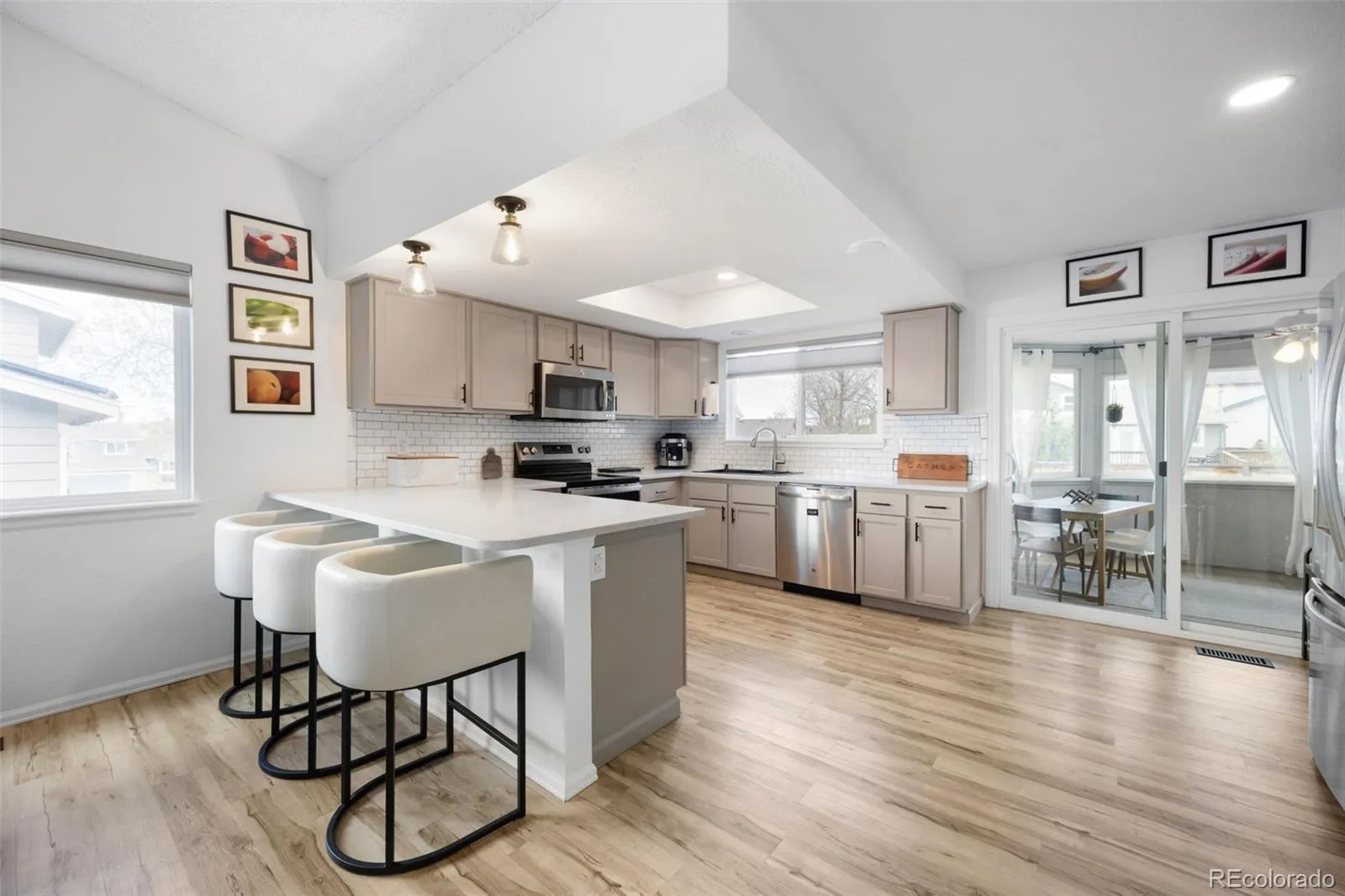 04102026152405 1600 6