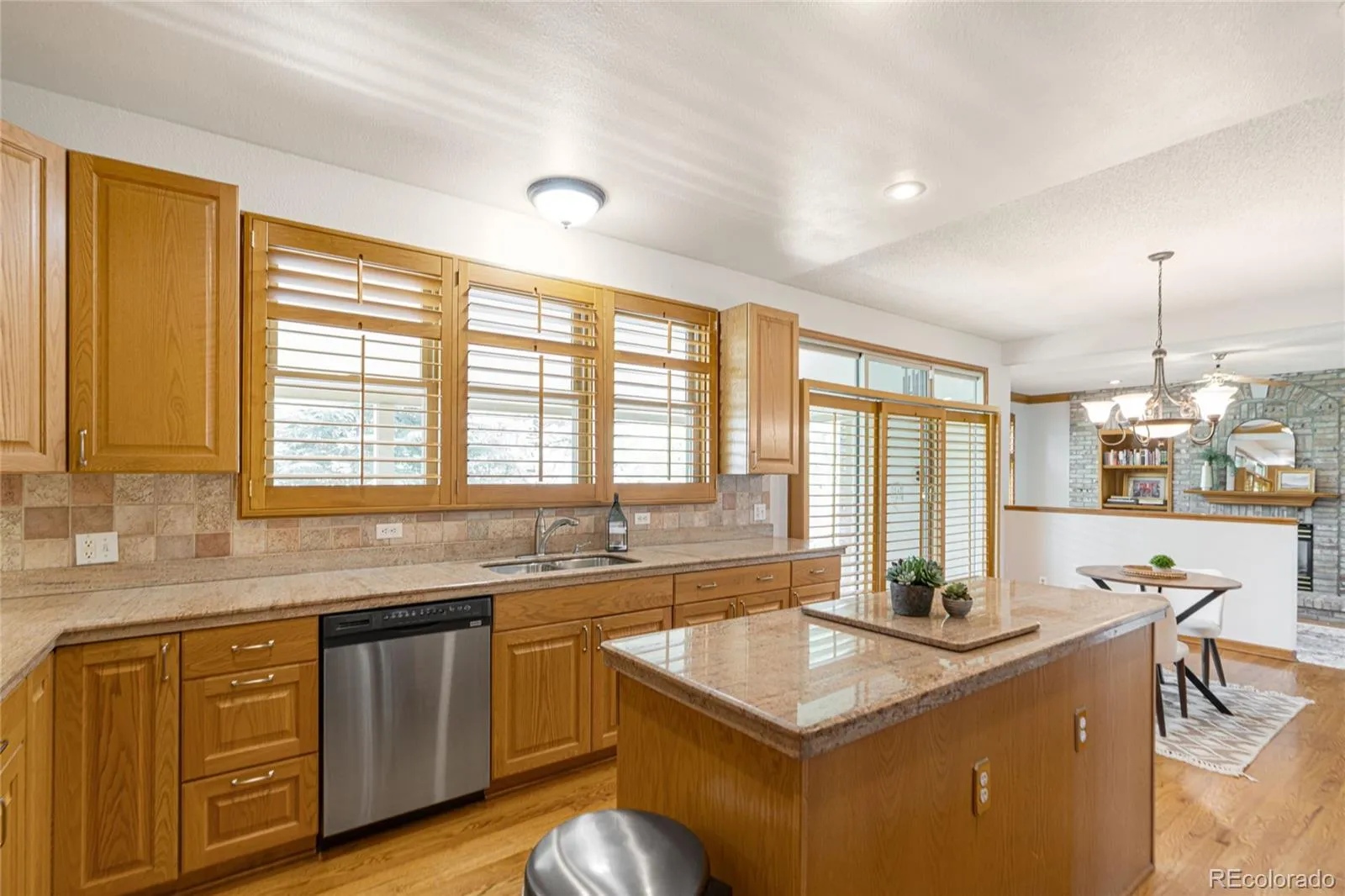 5449 S Idalia Way Centennial CO 80015 MLS #REC4645478 05242026052320 1600 5