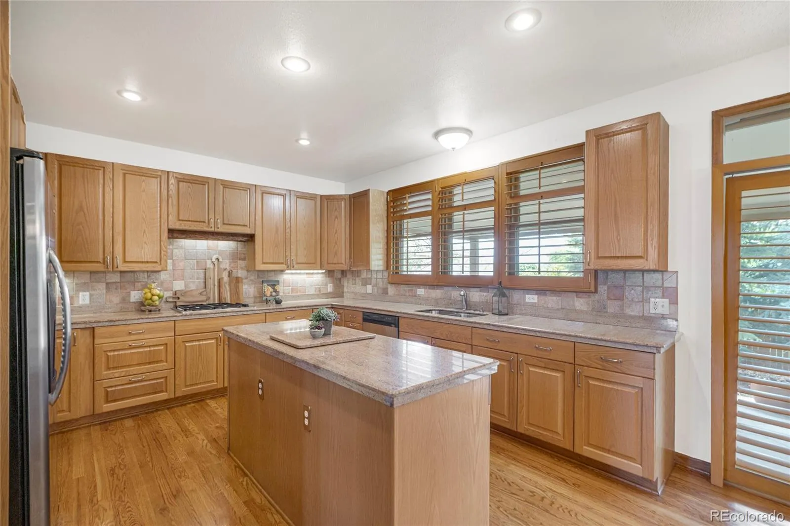 5449 S Idalia Way Centennial CO 80015 MLS #REC4645478 05242026052320 1600 7