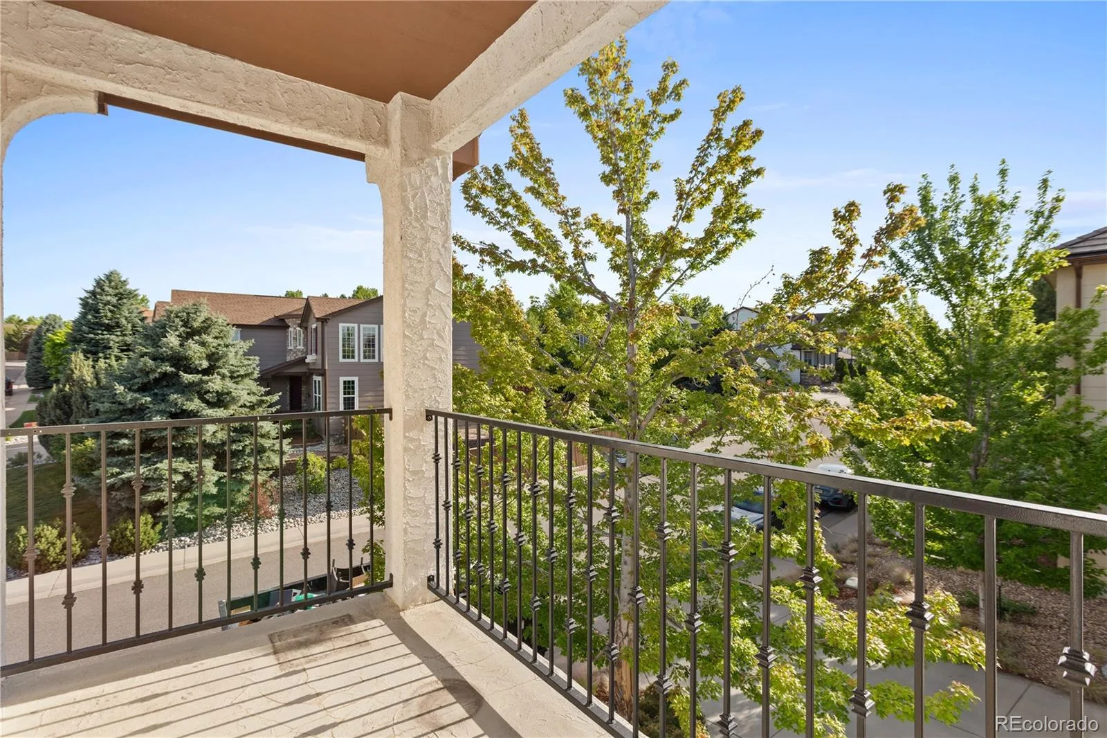 2891 Canyon Crest Drive Highlands Ranch CO 80126 MLS #REC4645513 06252026225050 1600 19
