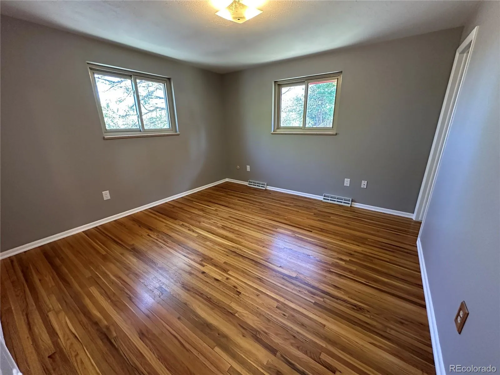 12720 W 6th Place Lakewood CO 80401 MLS #REC4649044 04252026183903 1600 4
