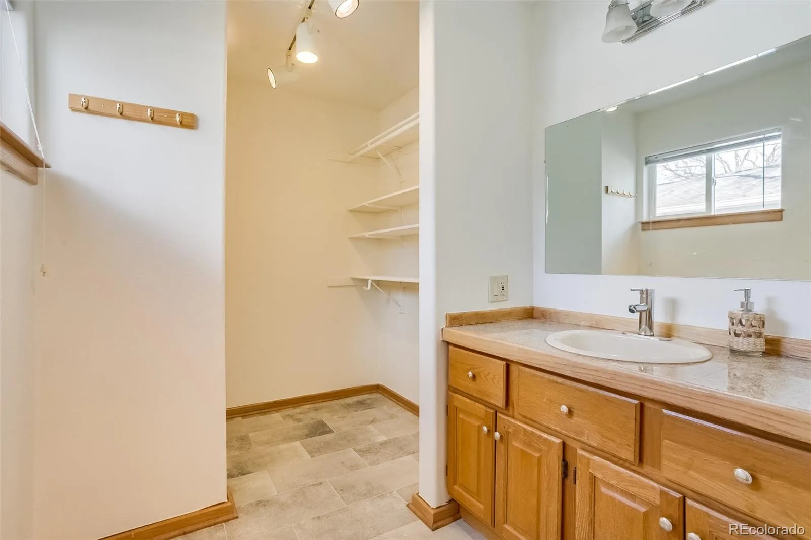 1385 S Hudson Street Denver CO 80222 MLS #REC4650165 07092026180404 1600 20