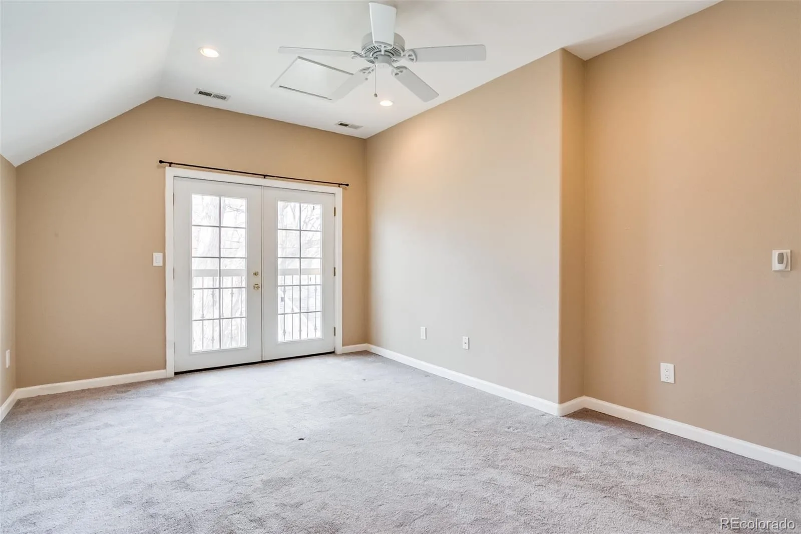 1385 S Hudson Street Denver CO 80222 MLS #REC4650165 07092026180404 1600 29