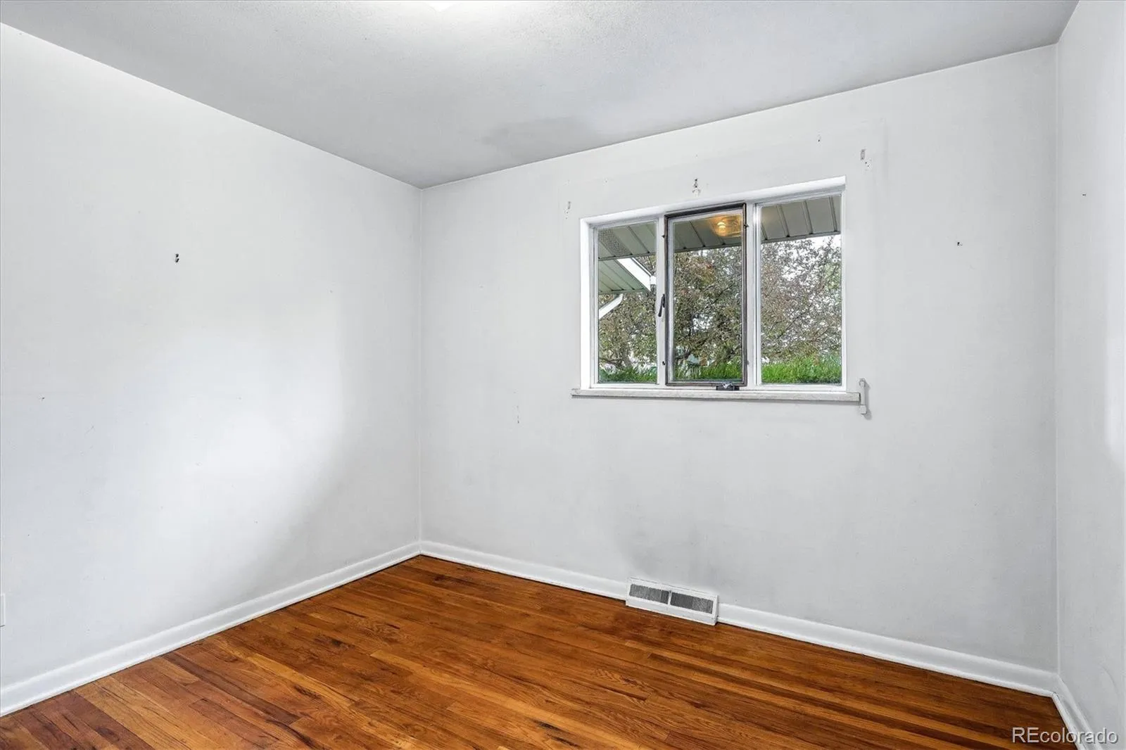722 S Holly Street Denver CO 80246 MLS #REC4650525 05132026212428 1600 11