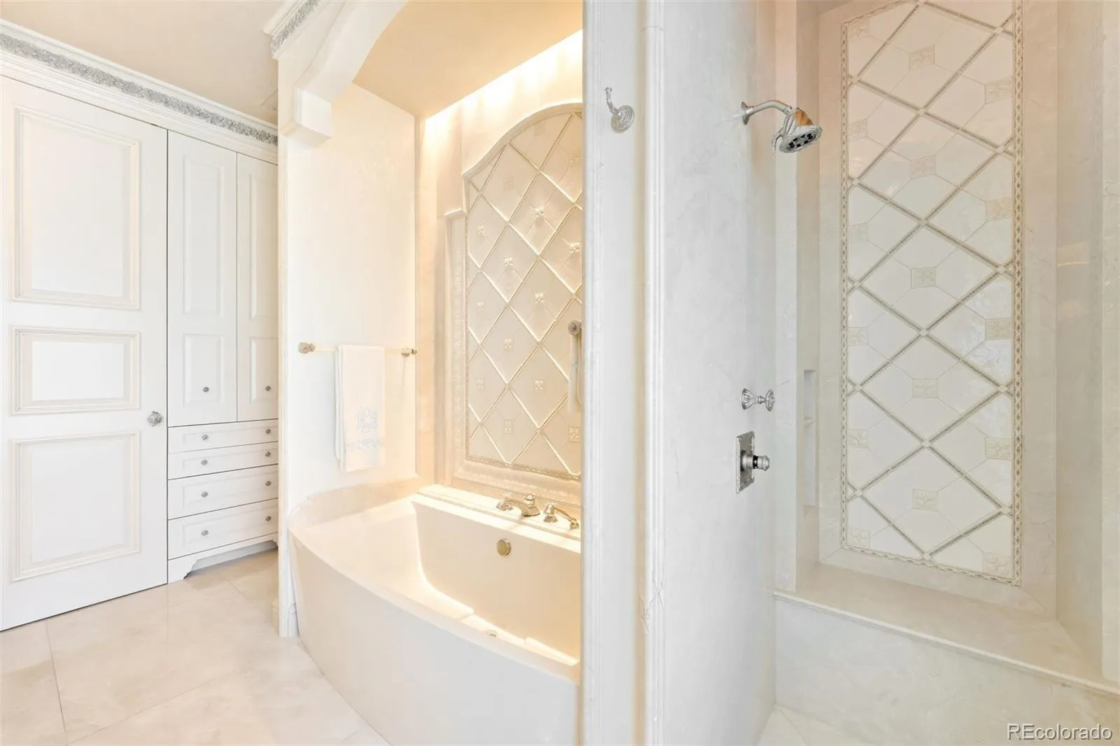 100 Detroit Street #701 Denver CO 80206 | MLS #REC4651287 05092026015539 1600 34