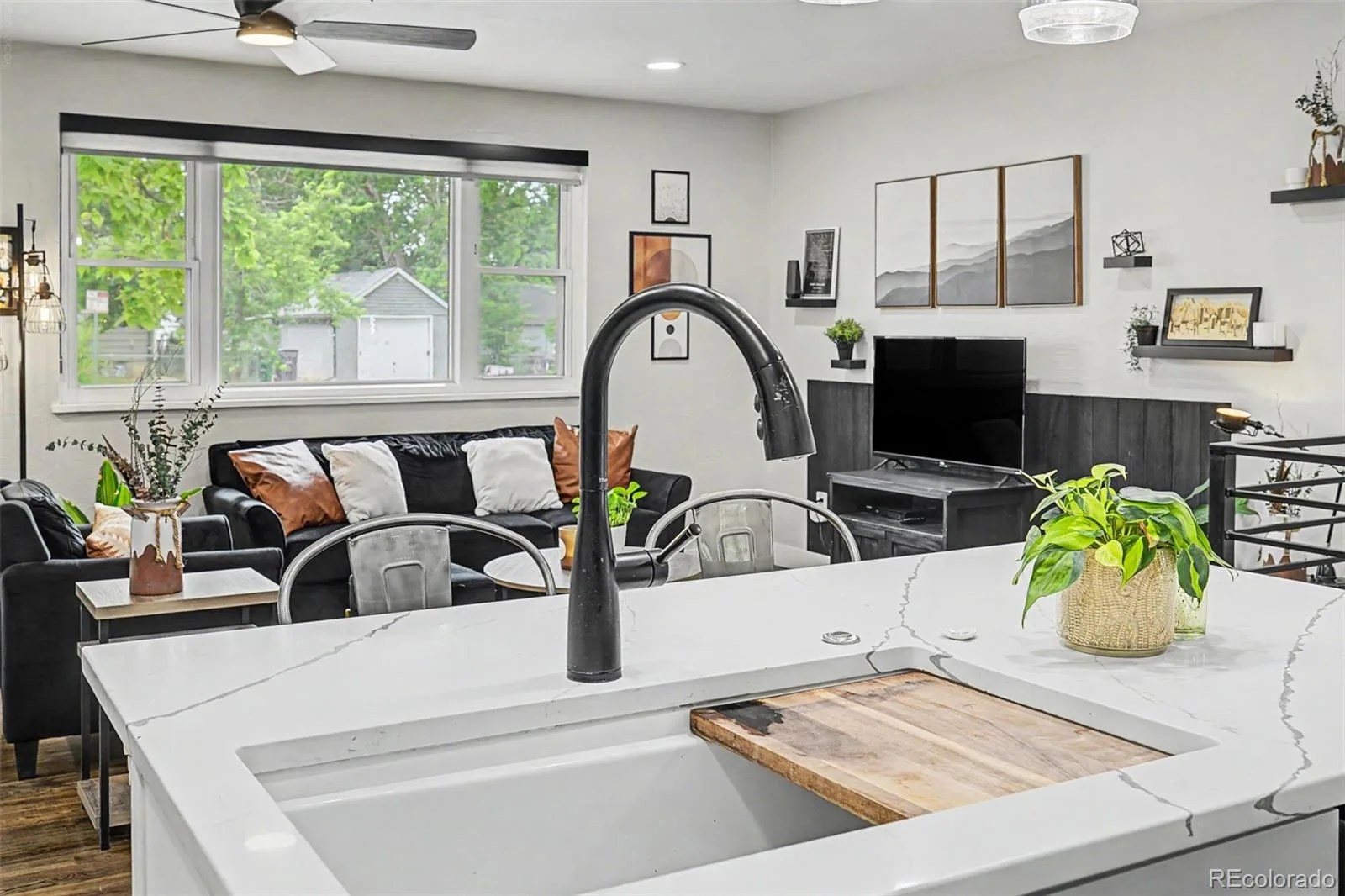 100 Xavier Street Denver CO 80219 MLS #REC4651351 06262026183651 1600 22