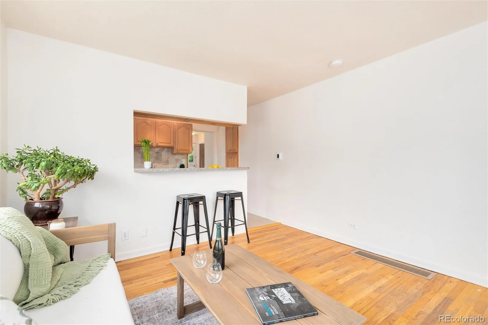 1800 S Clarkson Street Denver CO 80210 MLS #REC4651988 06092026000745 1600 10