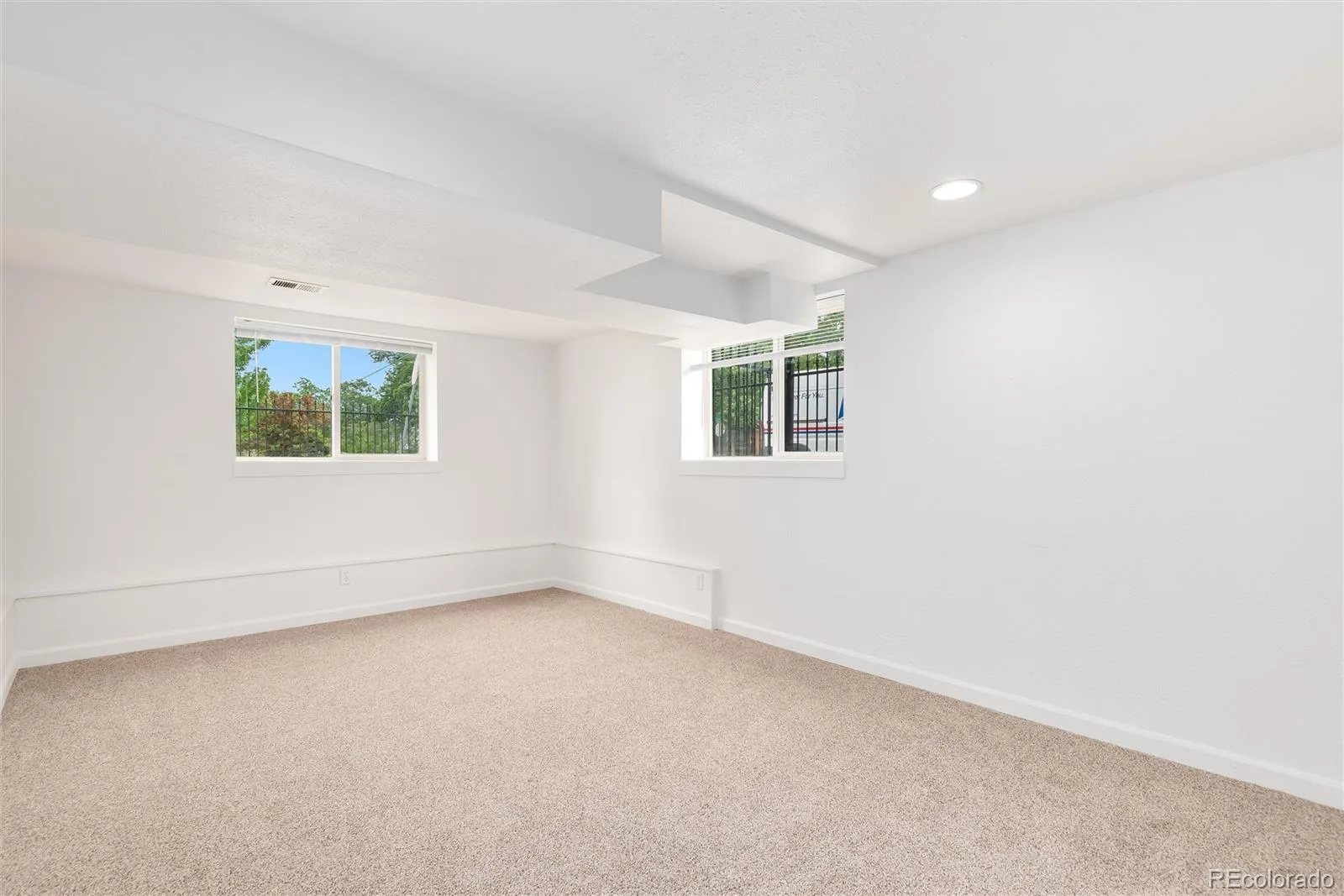 1800 S Clarkson Street Denver CO 80210 MLS #REC4651988 06092026000745 1600 30