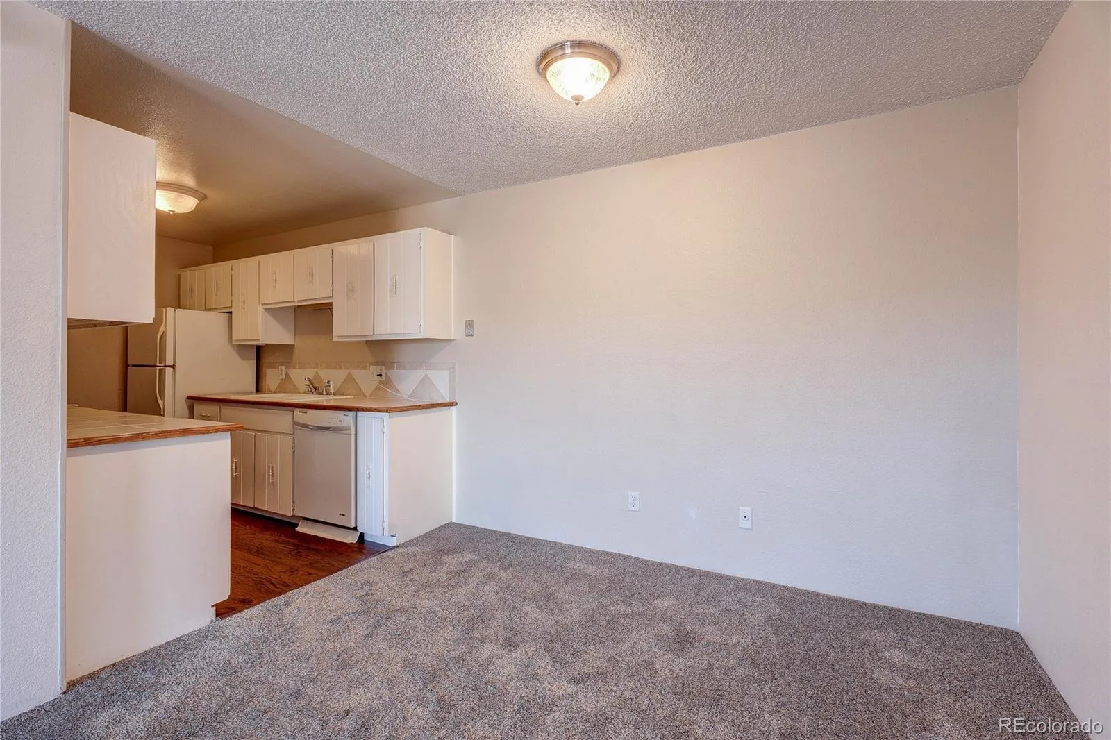 16359 W 10th Avenue #W5 Golden CO 80401 MLS #REC4654634 05192026202640 1600 5