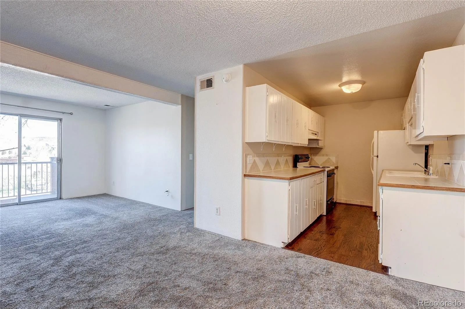 16359 W 10th Avenue #W5 Golden CO 80401 MLS #REC4654634 05192026202640 1600 6