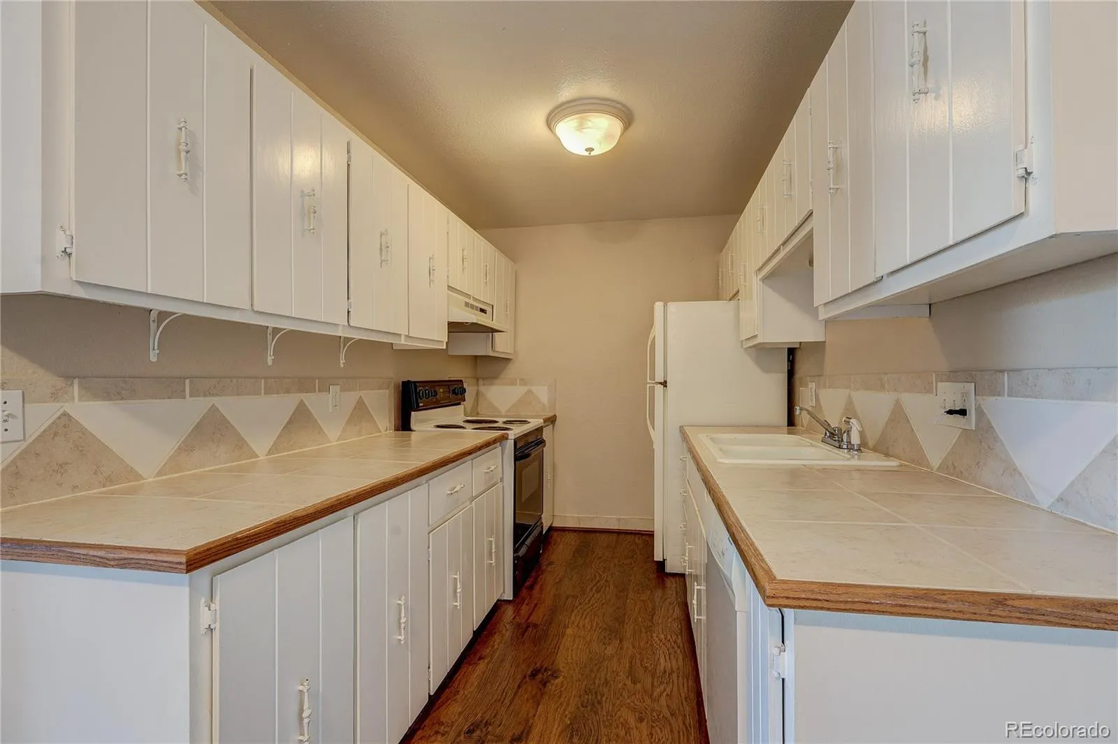 16359 W 10th Avenue #W5 Golden CO 80401 MLS #REC4654634 05192026202640 1600 7