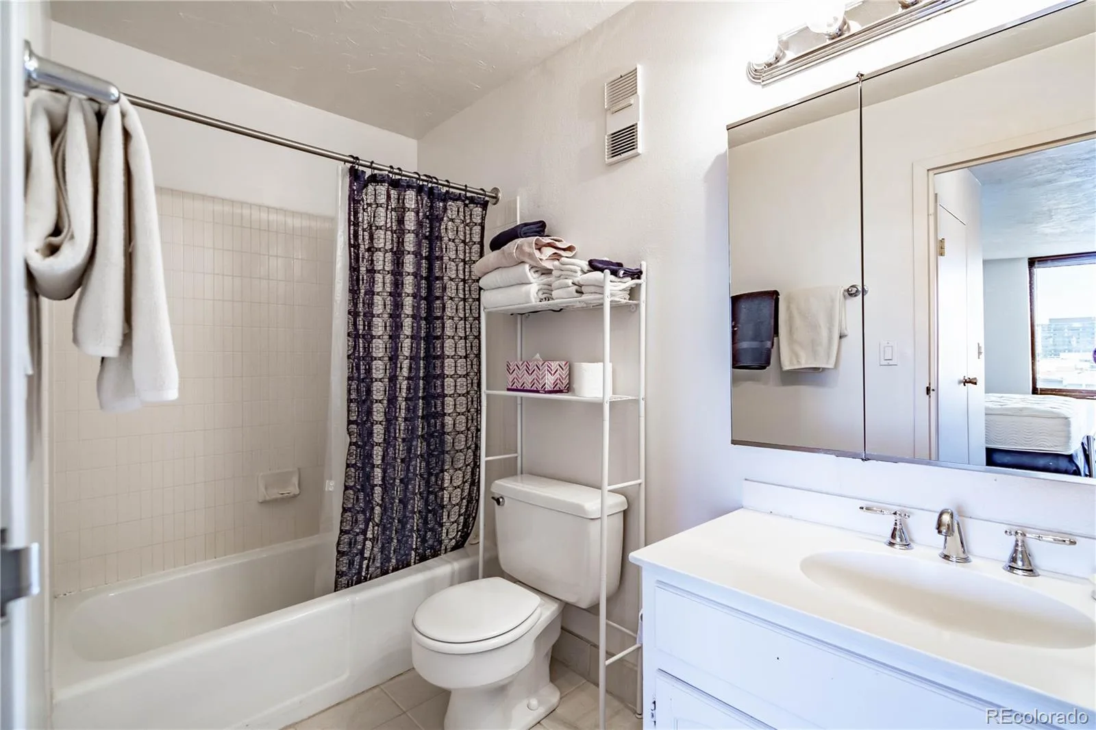 1625 Larimer Street #1608 Denver CO 80202 | MLS #REC4655034 10092026230320 1600 3