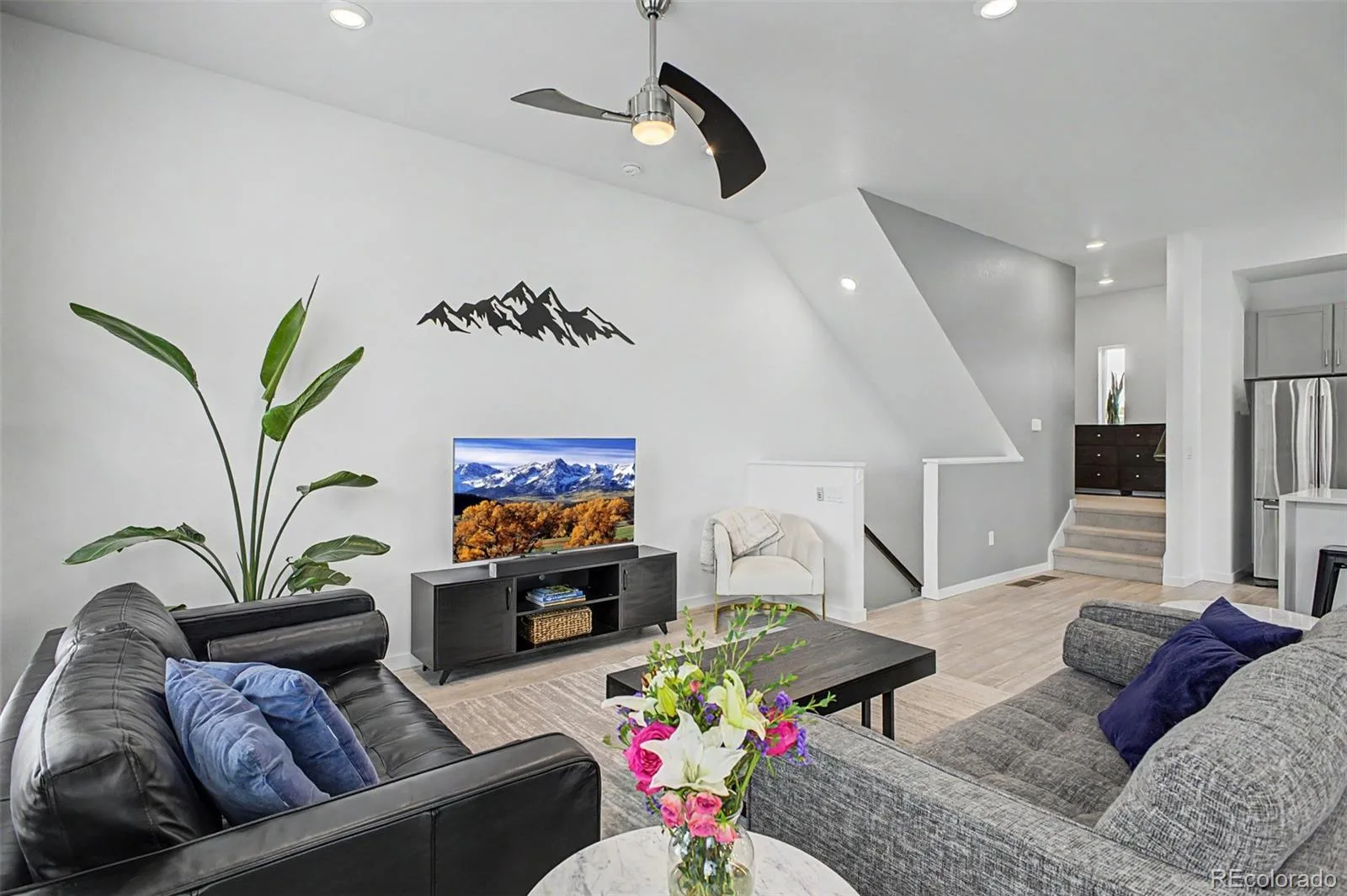 1661 W 67th Circle Denver CO 80221 | MLS #REC4658655 08272026182414 1600 15
