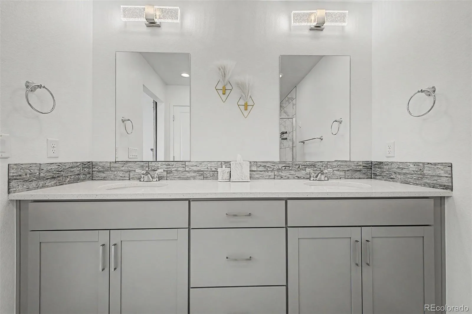 1661 W 67th Circle Denver CO 80221 | MLS #REC4658655 08272026182414 1600 26
