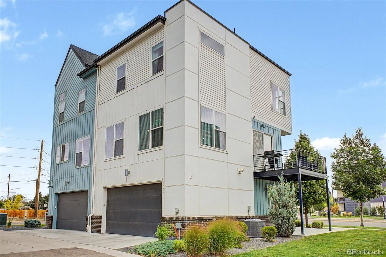 1661 W 67th Circle Denver CO 80221 | MLS #REC4658655 08272026182414 1600 39