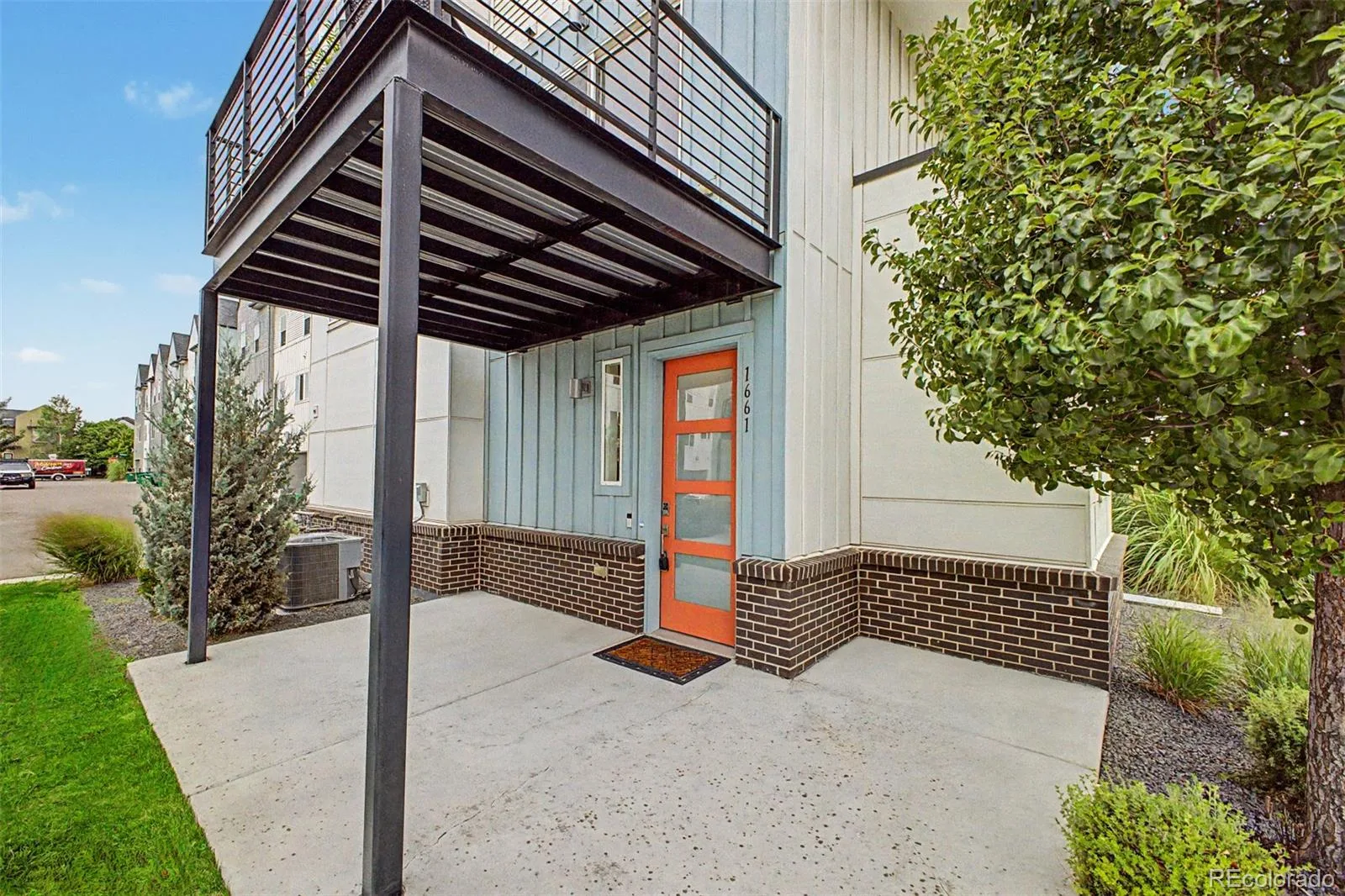1661 W 67th Circle Denver CO 80221 | MLS #REC4658655 08272026182414 1600 40