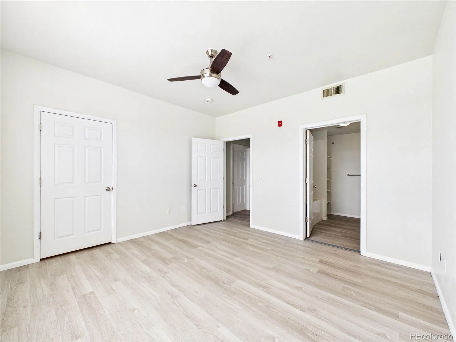 3890 S Dayton Street #107 Aurora CO 80014 | MLS #REC4659812 08192026145616 1600 27