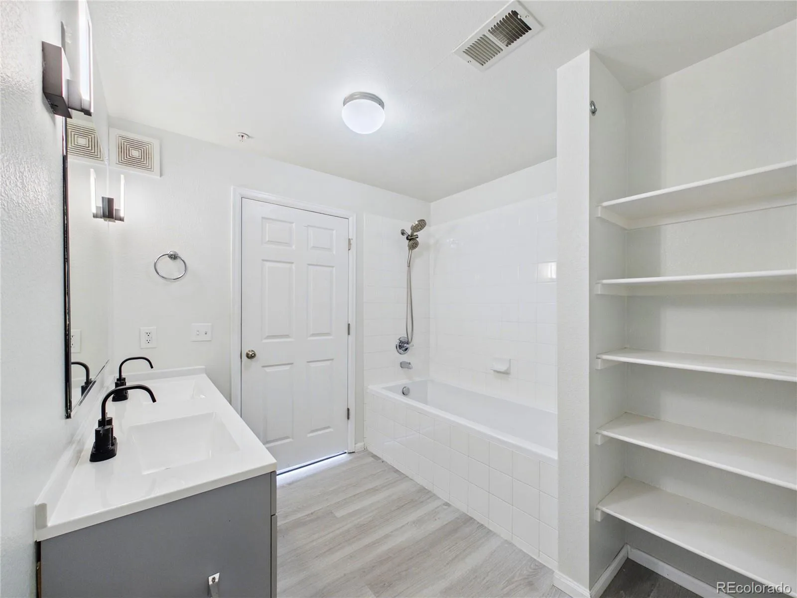 3890 S Dayton Street #107 Aurora CO 80014 | MLS #REC4659812 08192026145616 1600 30