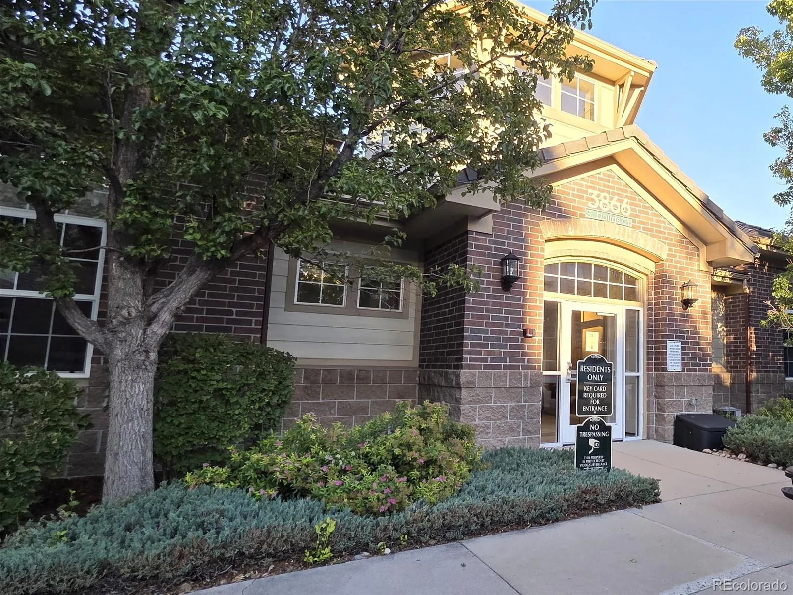 3890 S Dayton Street #107 Aurora CO 80014 | MLS #REC4659812 08192026145616 1600 43