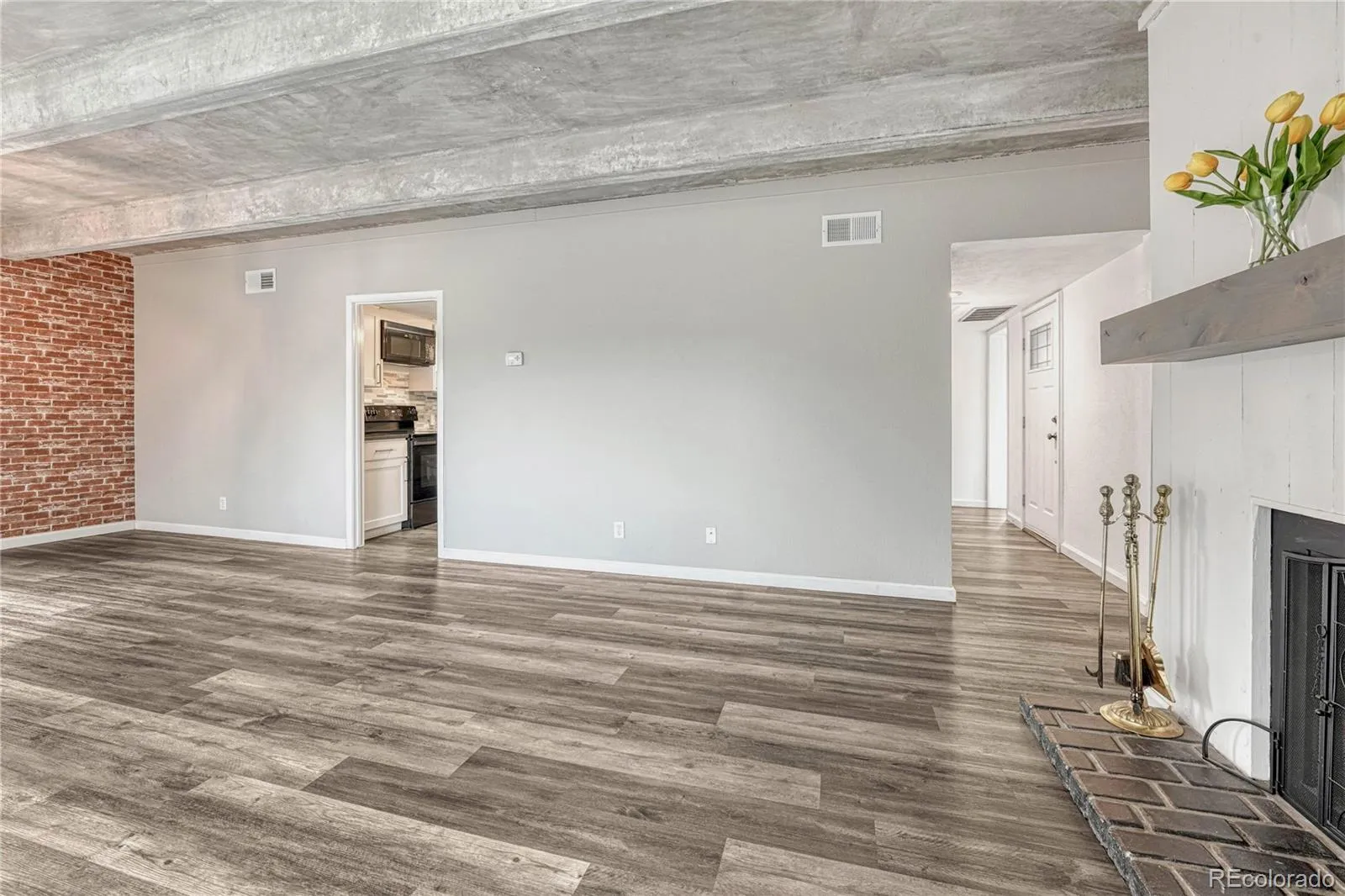 2525 S Dayton Way #2209 #2200 Denver CO 80231 MLS #REC4660563 04252026230358 1600 5