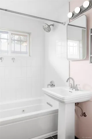 04162026234202 640 16