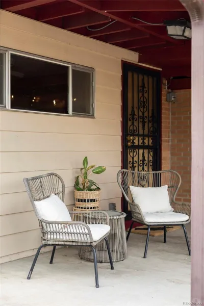 04162026234202 800 27