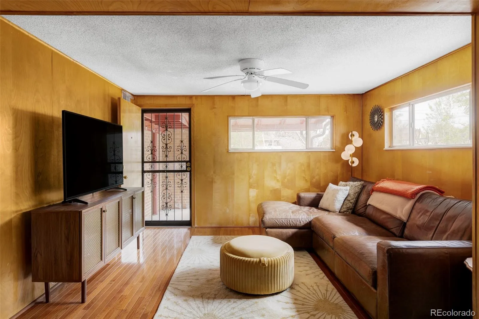 3050 Forest Street Denver CO 80207 MLS #REC4661624 04222026180449 1600 11