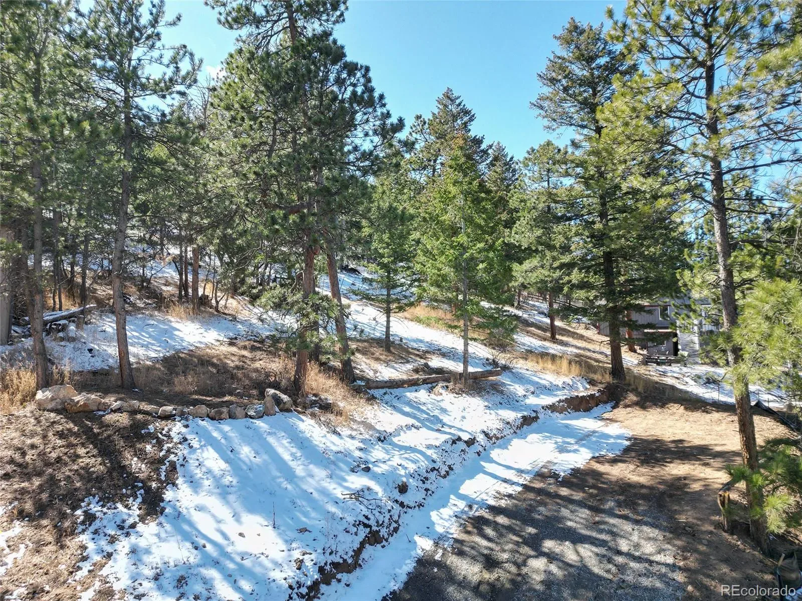 3025 Yucca Drive Evergreen CO 80439 | MLS #REC4662105 03132026193618 1600 26