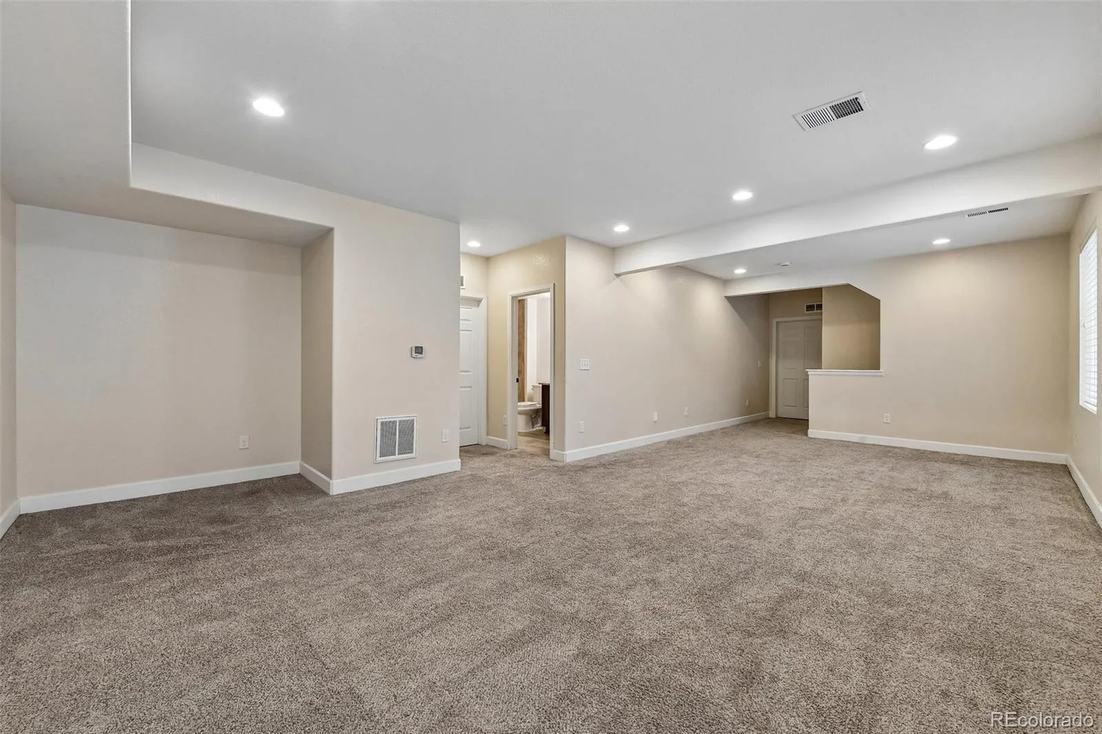 17778 E 44th Avenue Denver CO 80249 MLS #REC4662418 05182026175807 1600 25