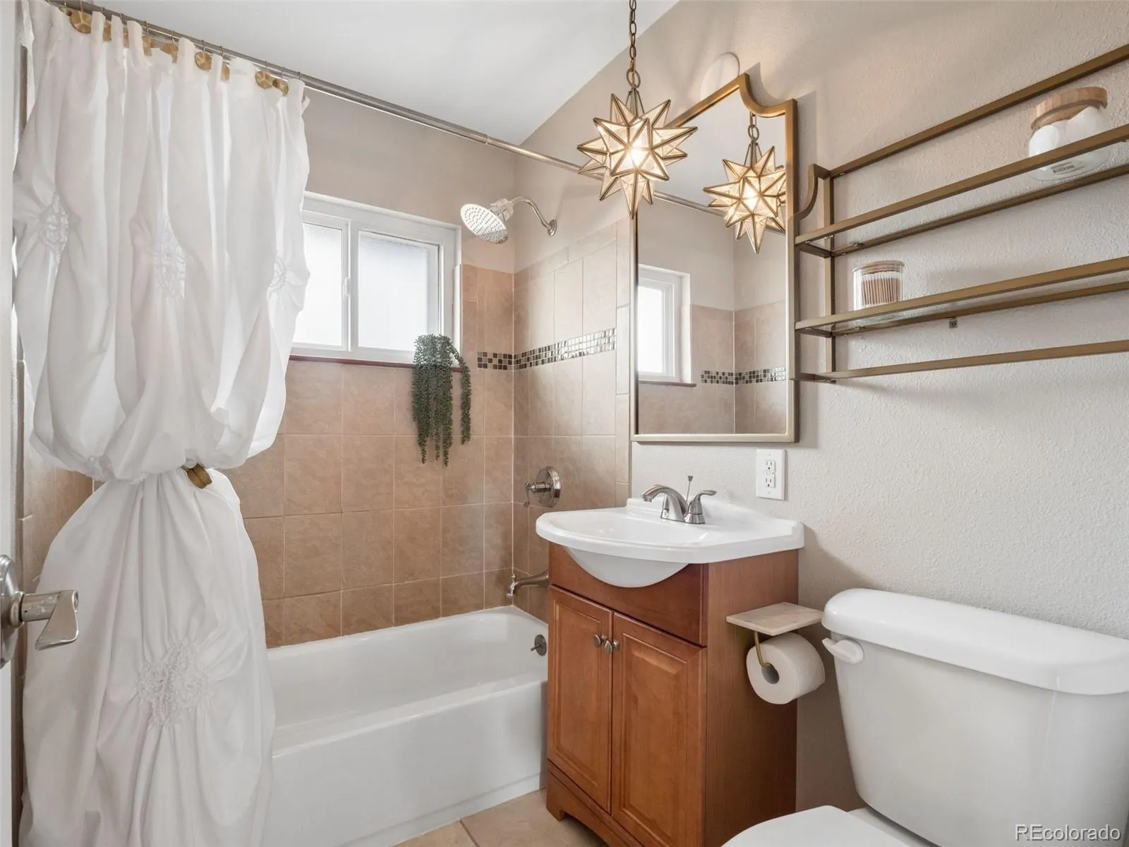 04192026123322 1600 10