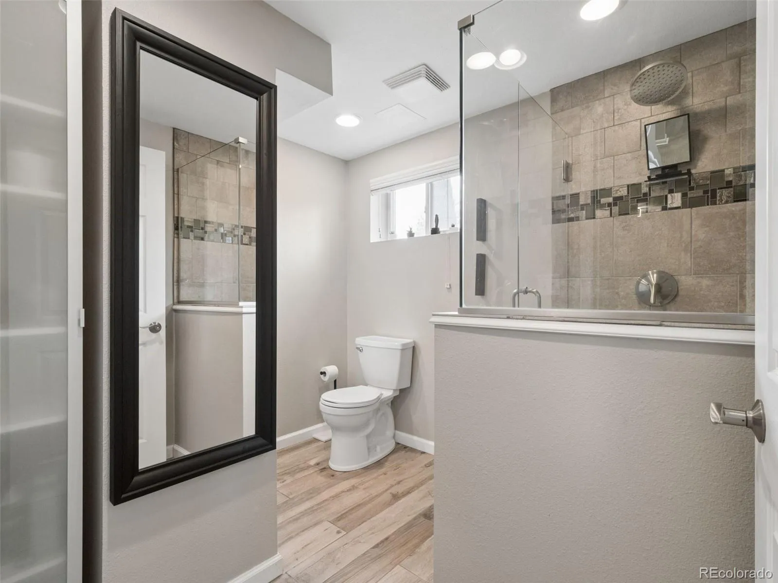 04192026123322 1600 24