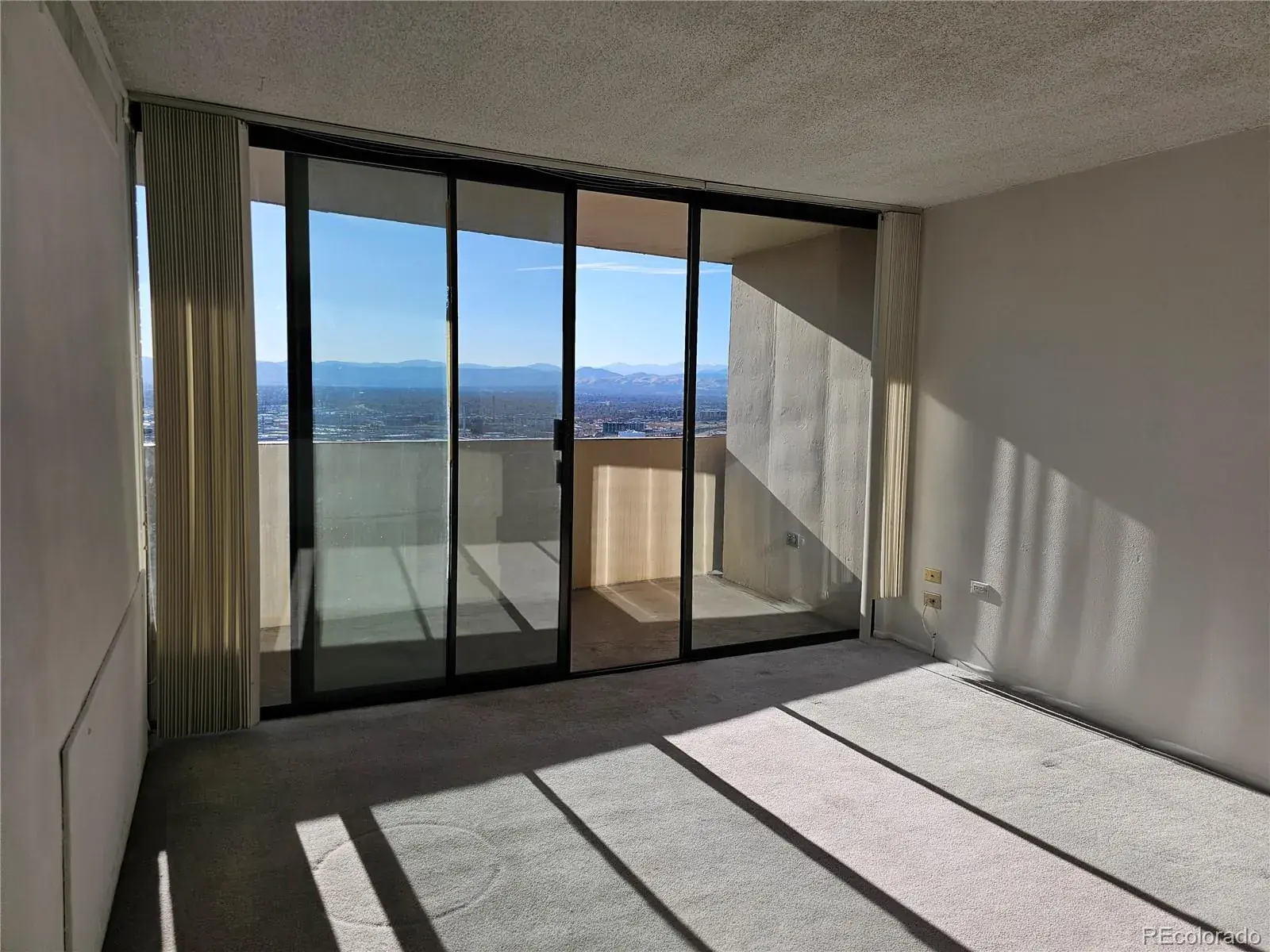 1020 15th Street #33B Denver CO 80202 MLS #REC4663183 02232026184614 1600 18