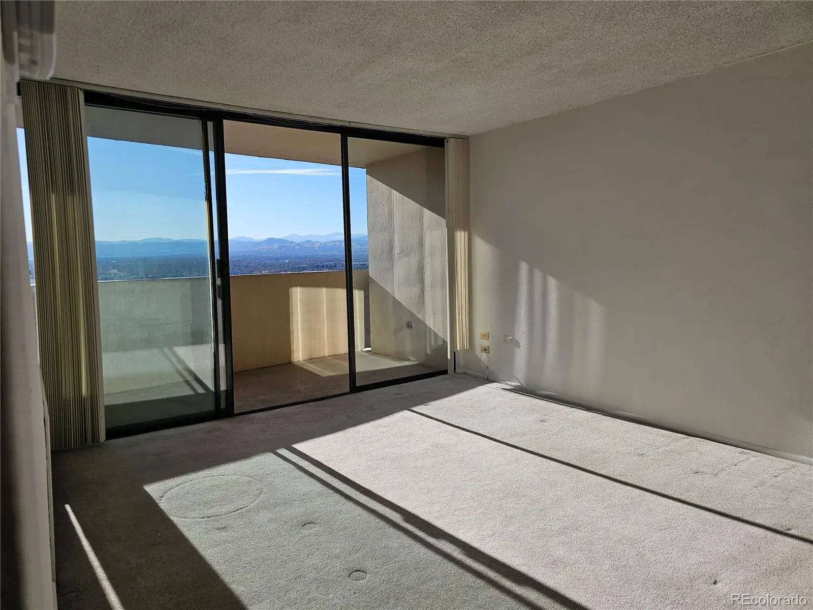 1020 15th Street #33B Denver CO 80202 MLS #REC4663183 02232026184614 1600 29